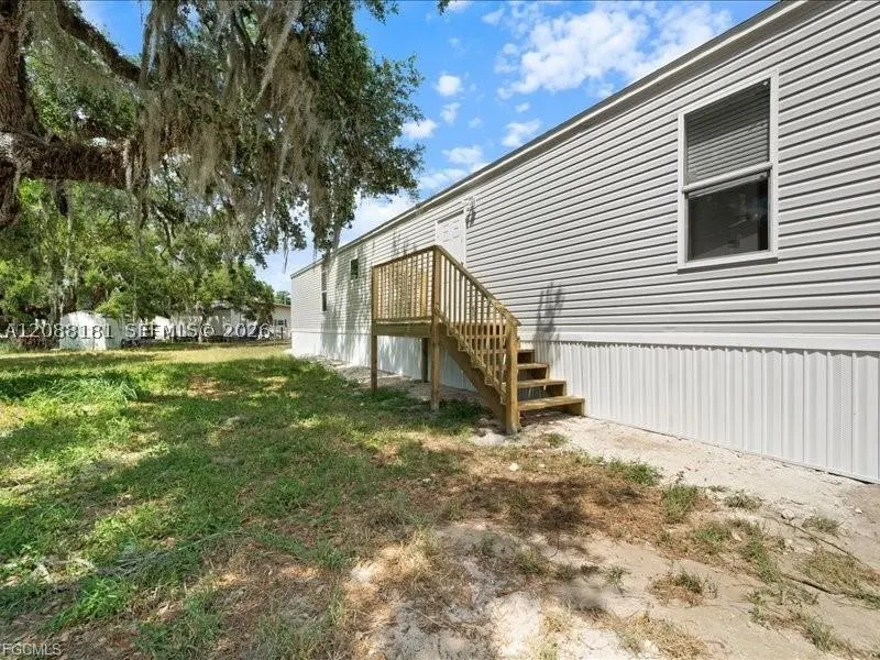 1038 Canopy Ln