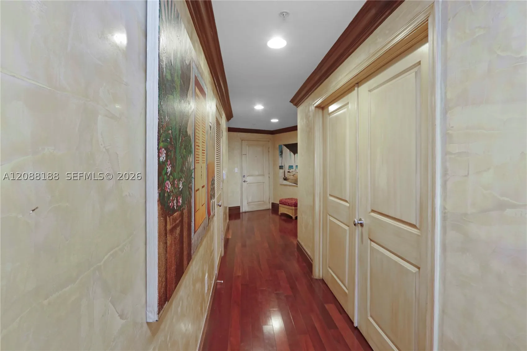10 Aragon Ave #1216