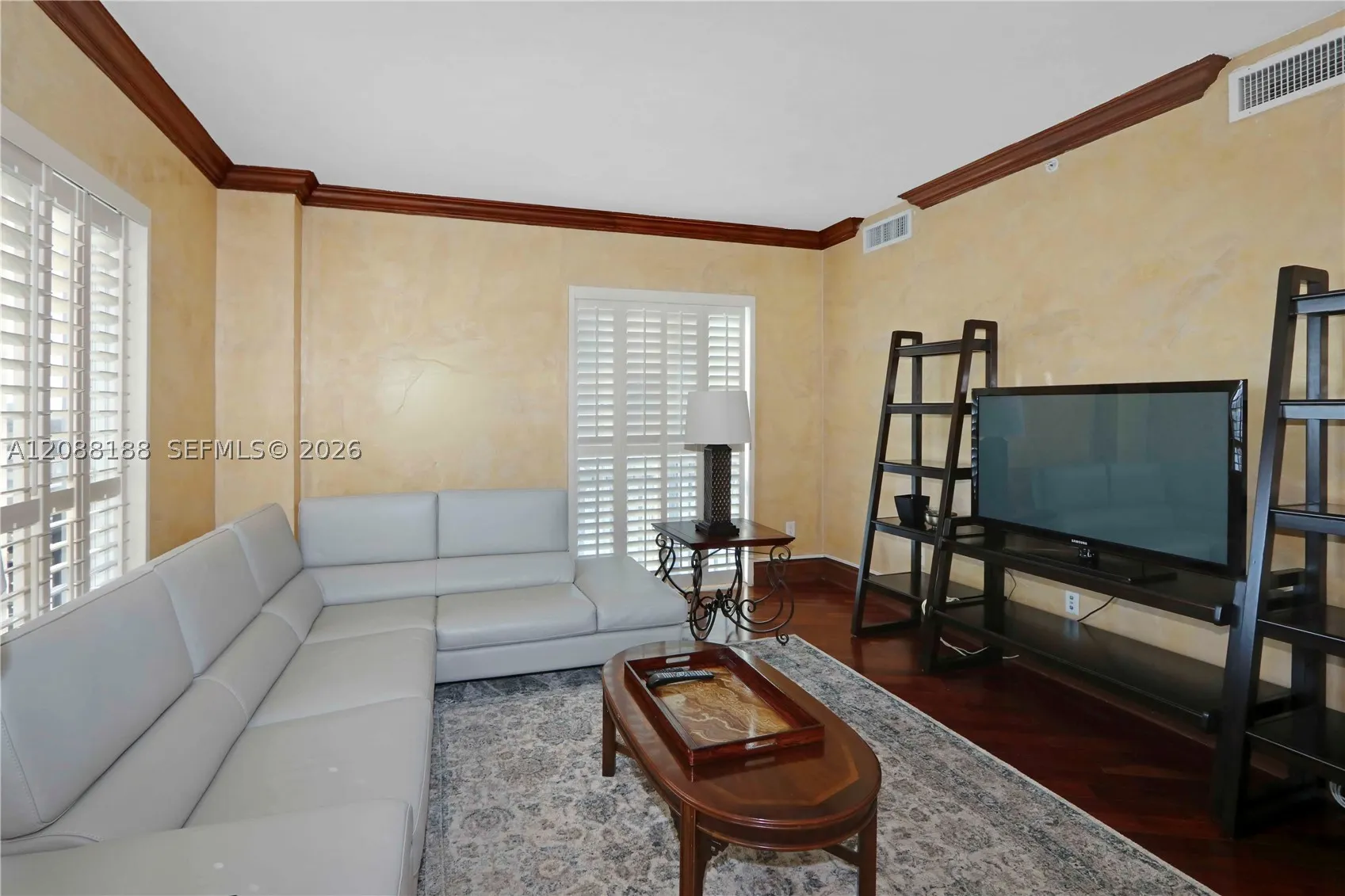 10 Aragon Ave #1216