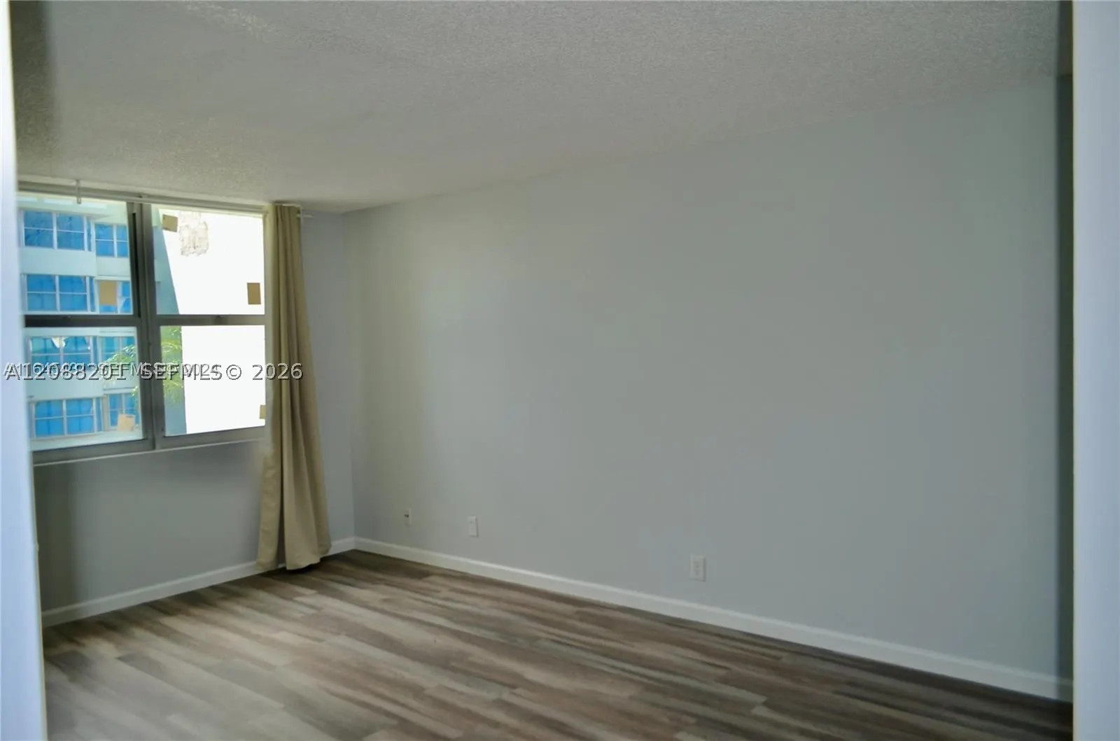16570 NE 26th Ave #4D