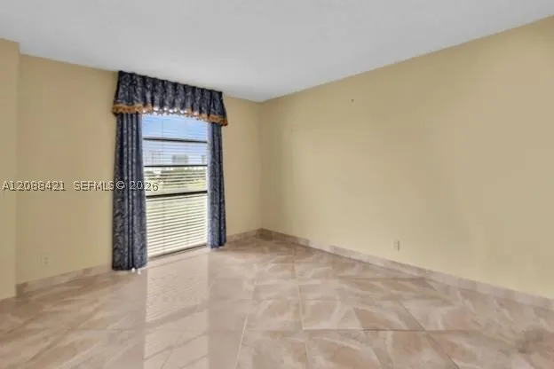 20400 W Country Club Dr #711