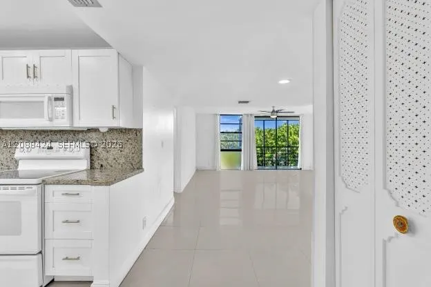20400 W Country Club Dr #315