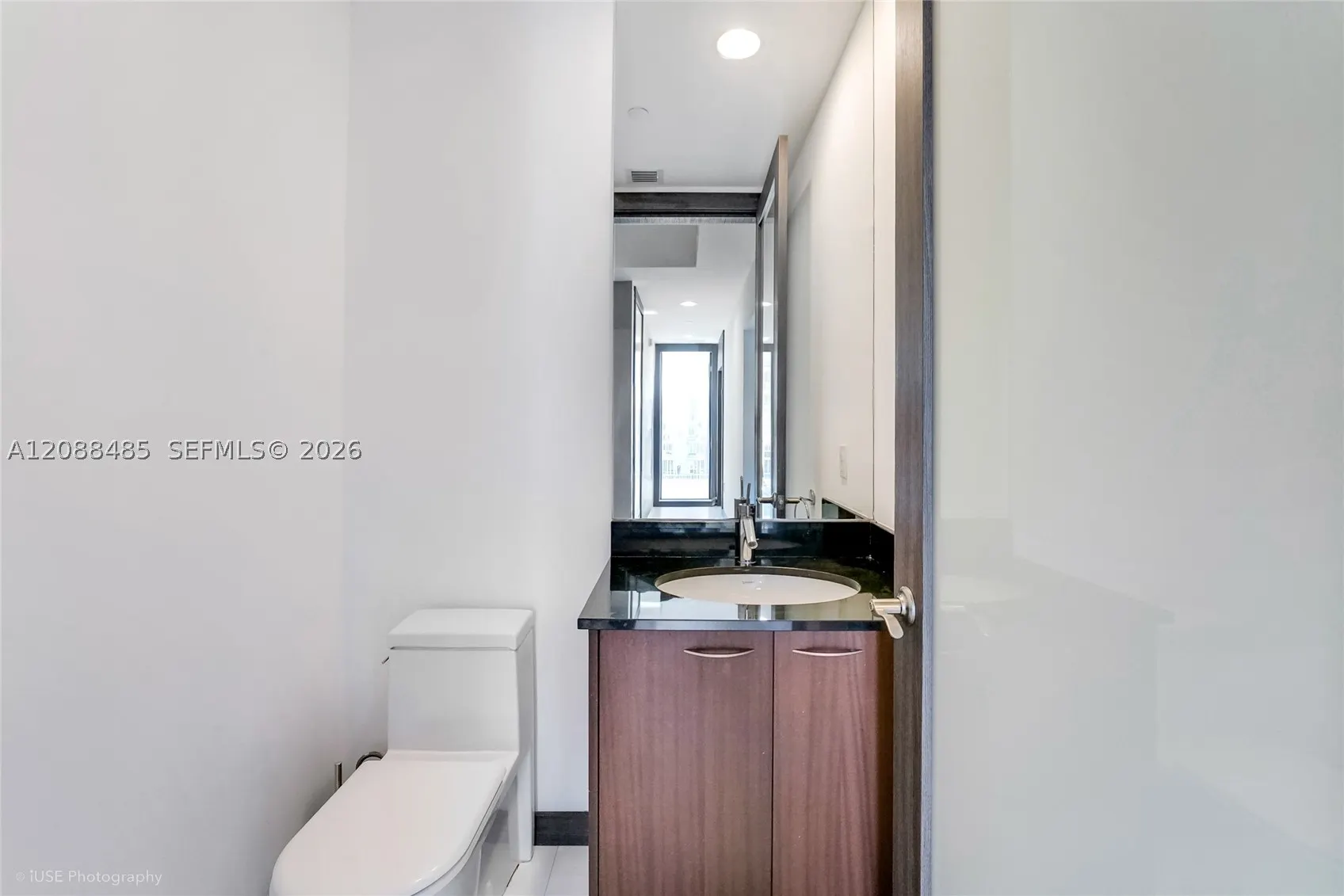 15901 Collins Ave #2701