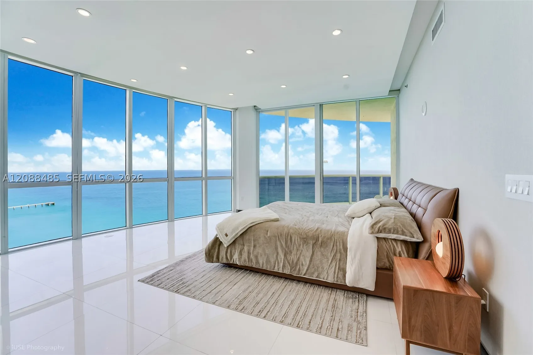15901 Collins Ave #2701
