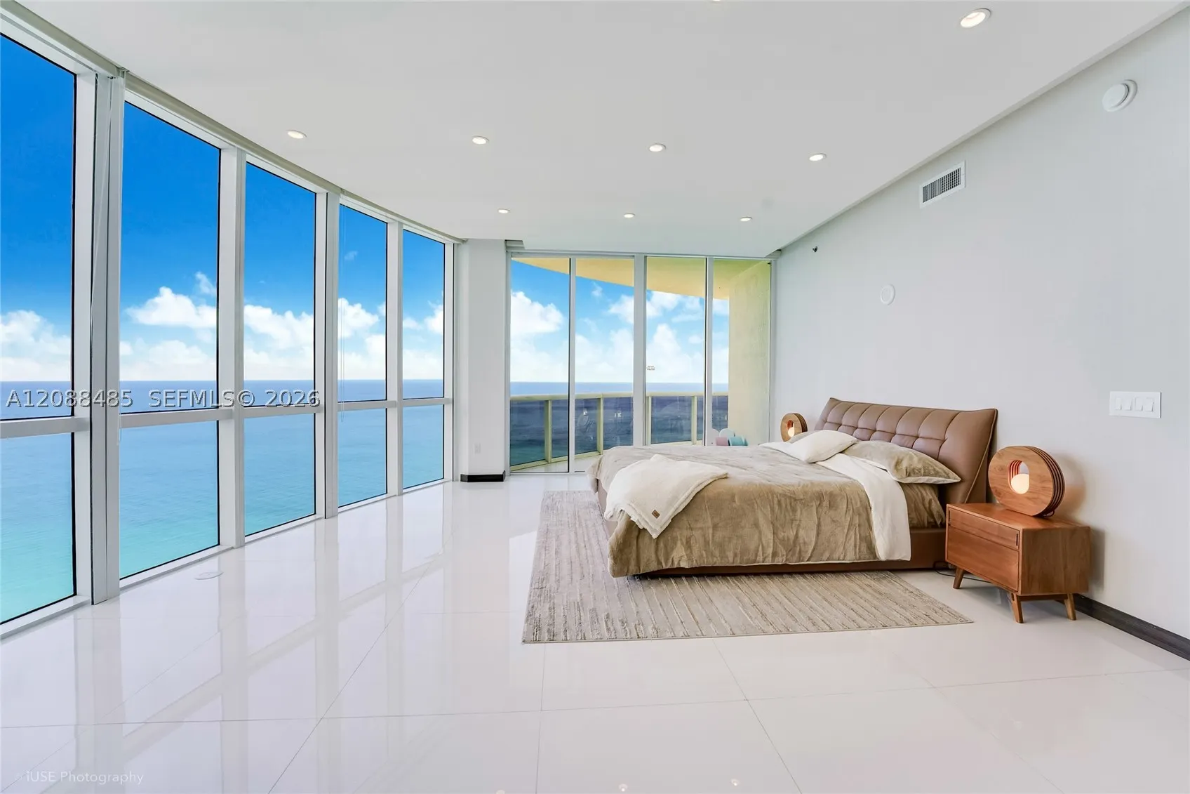 15901 Collins Ave #2701