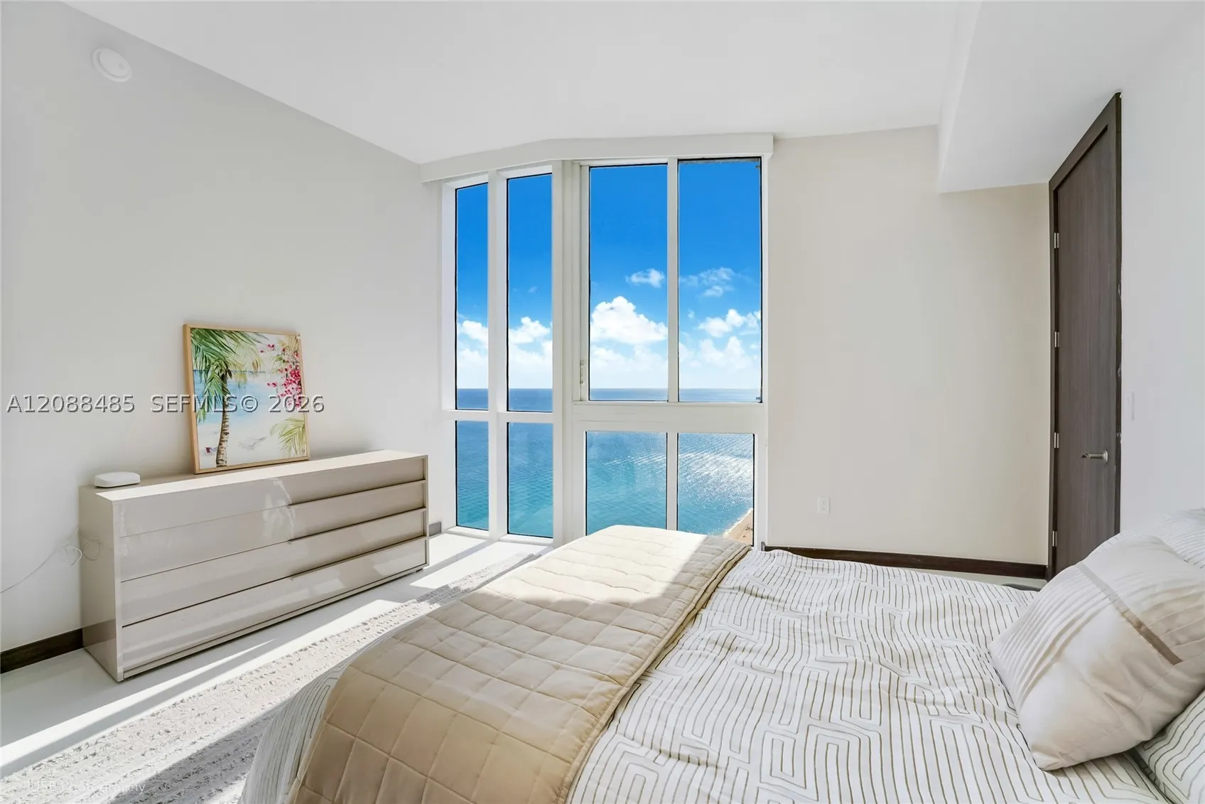 15901 Collins Ave #2701