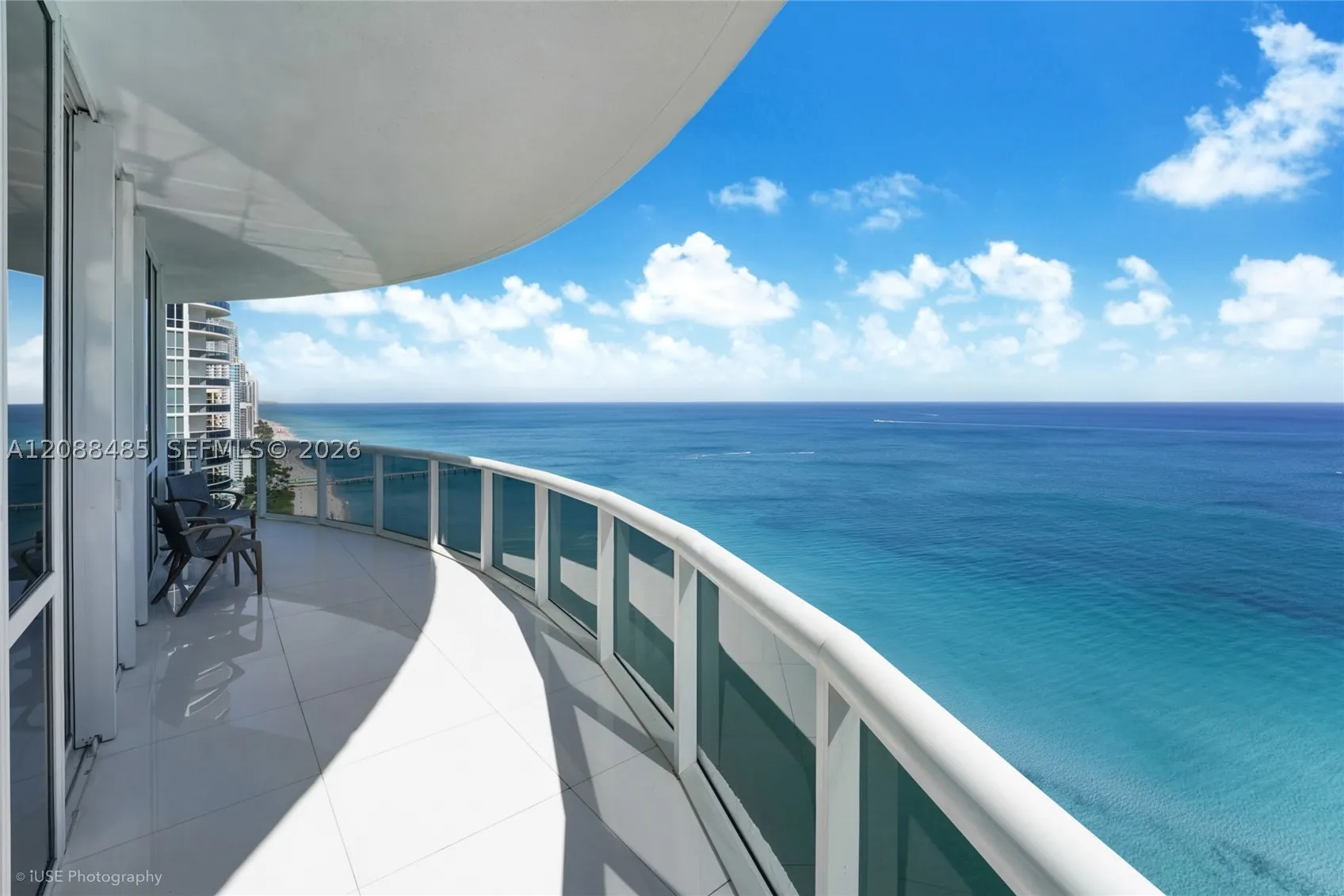15901 Collins Ave #2701