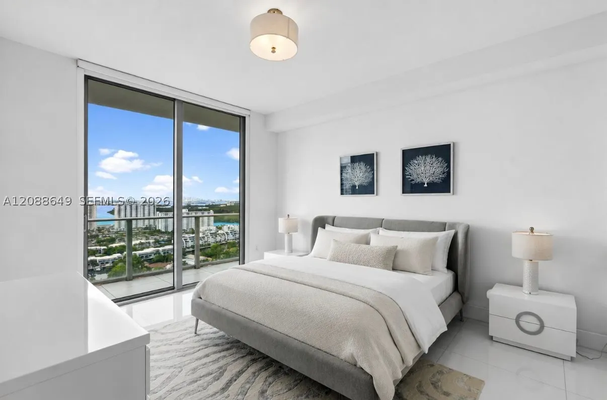 300 Sunny Isles Blvd #4-2506