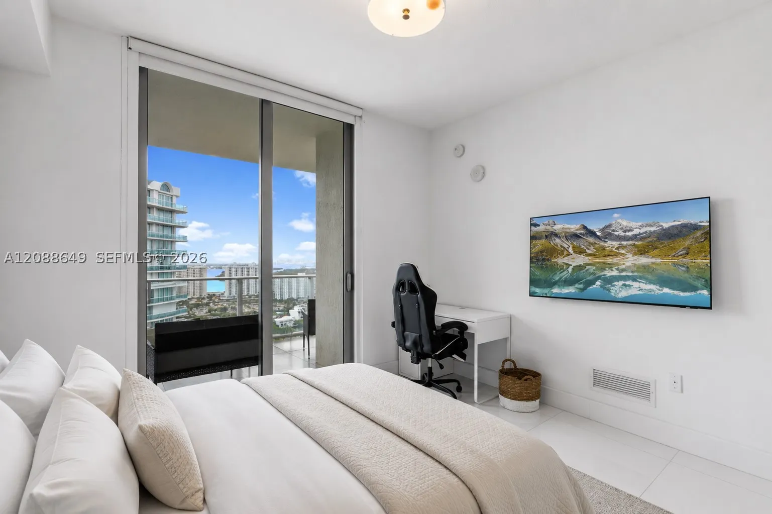 300 Sunny Isles Blvd #4-2506