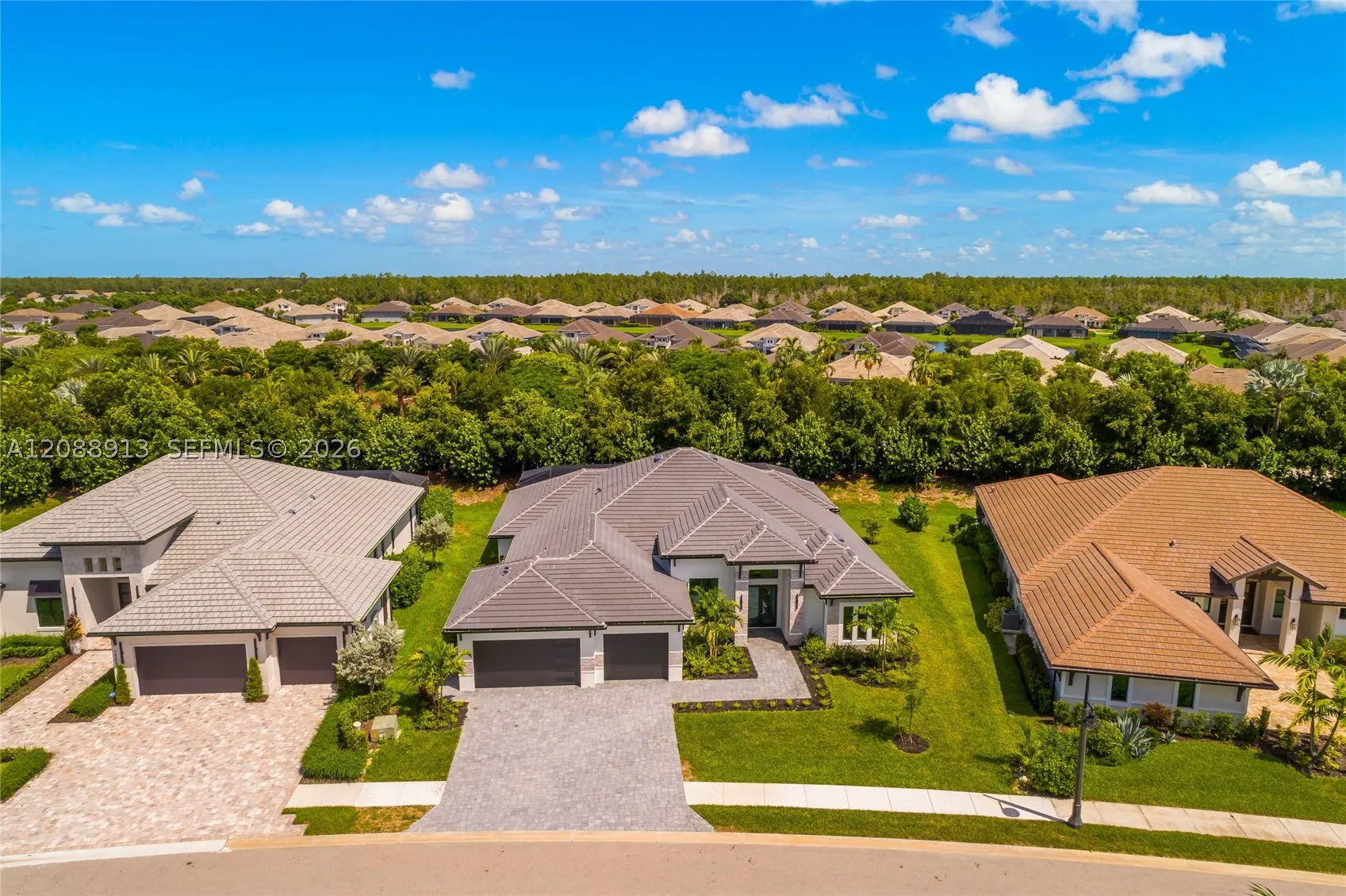 14318 charthouse