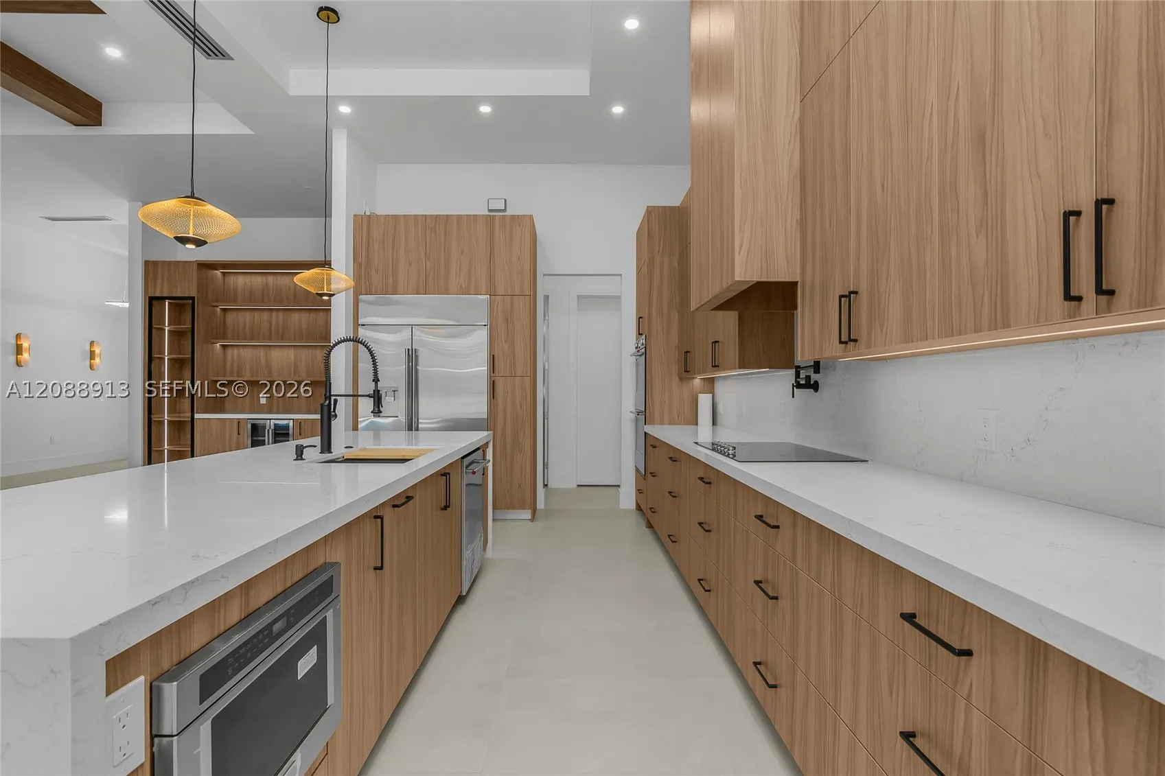 14318 charthouse