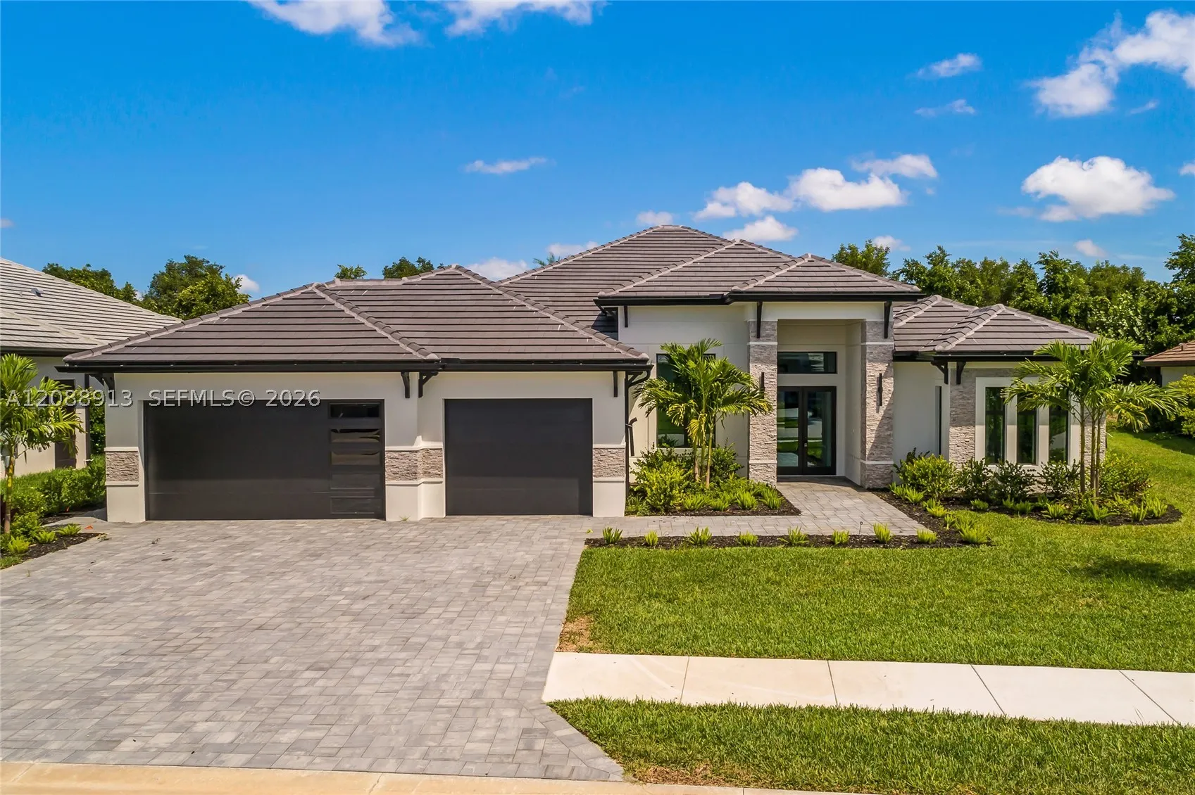 14318 charthouse