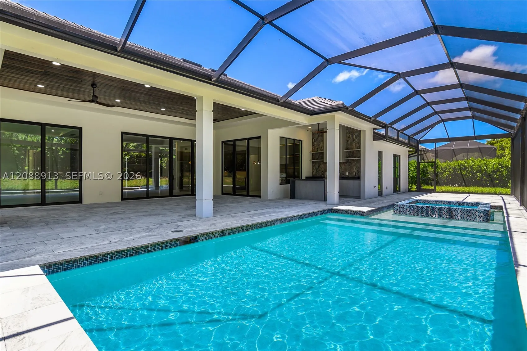 14318 charthouse