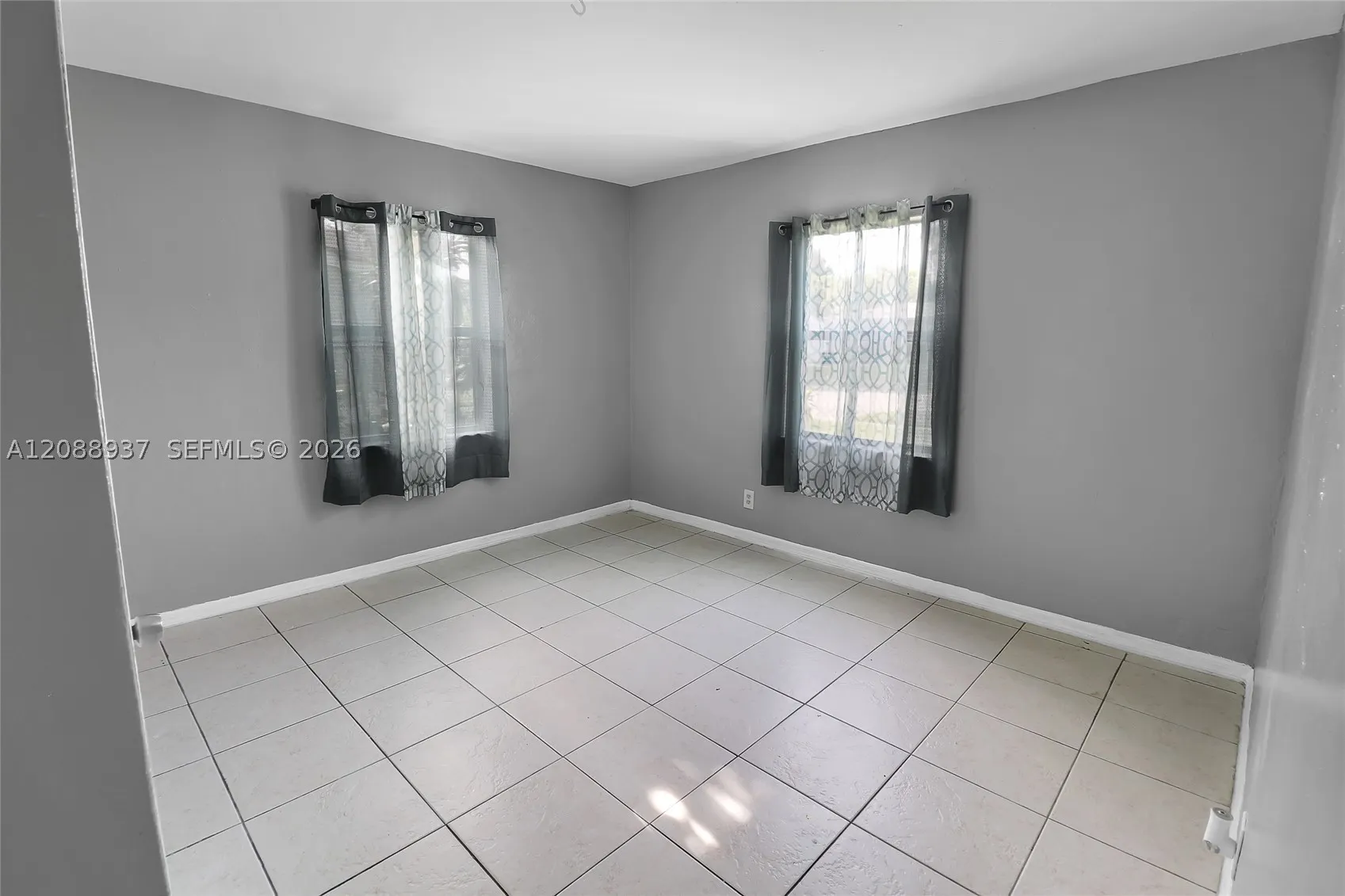 3020 NW 7th St