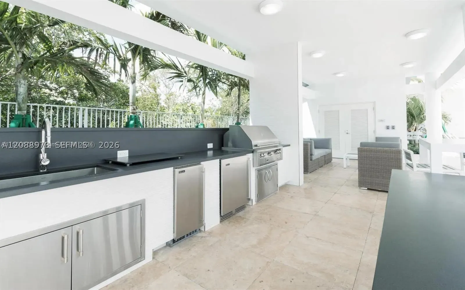 17111 Biscayne Blvd #2210