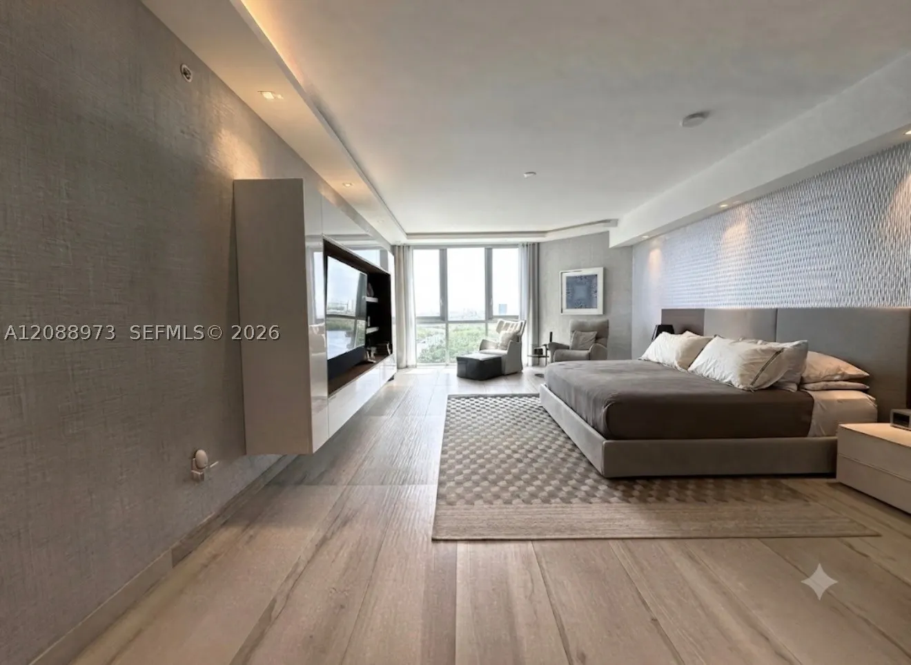 17111 Biscayne Blvd #2210