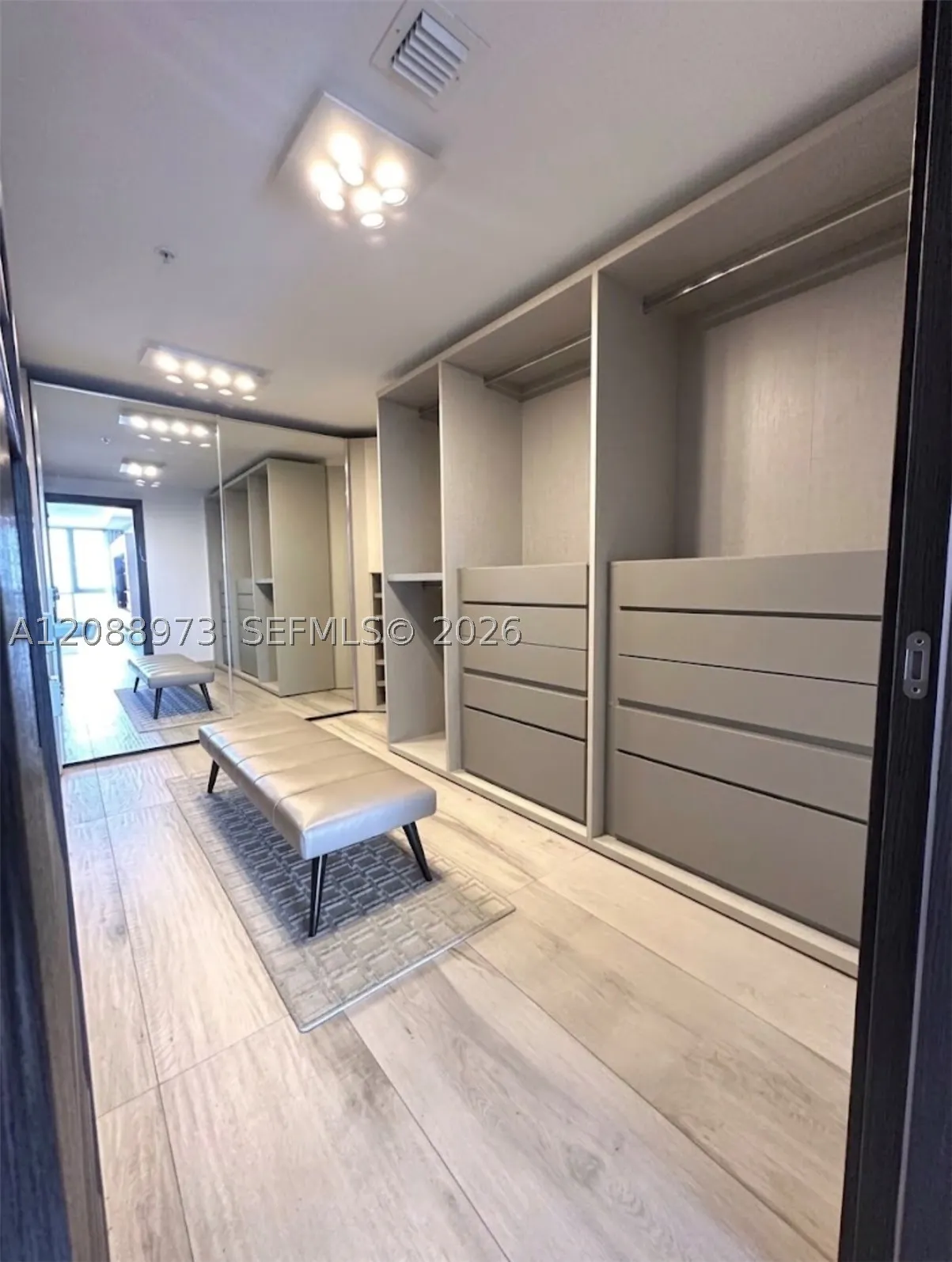 17111 Biscayne Blvd #2210