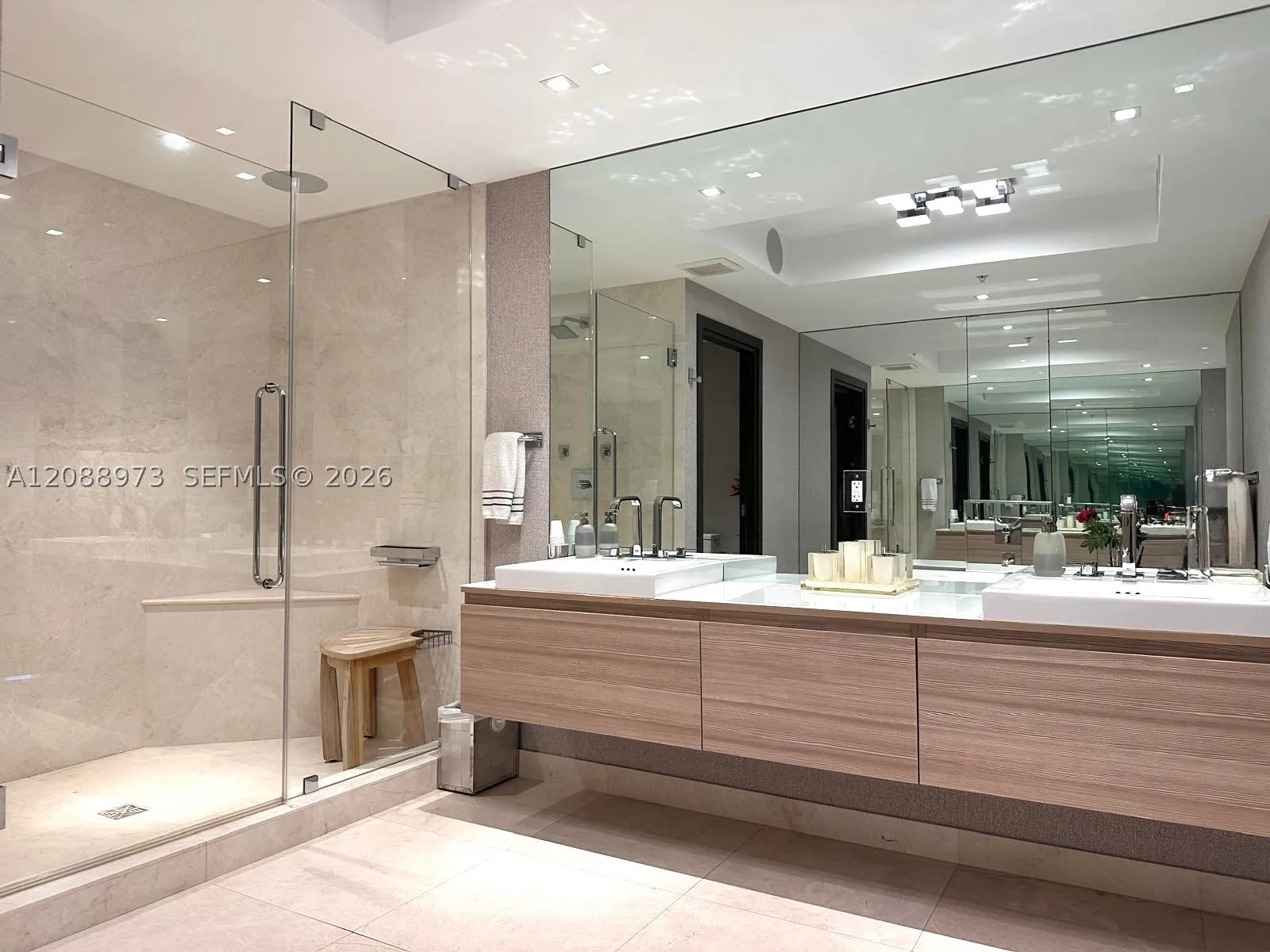 17111 Biscayne Blvd #2210
