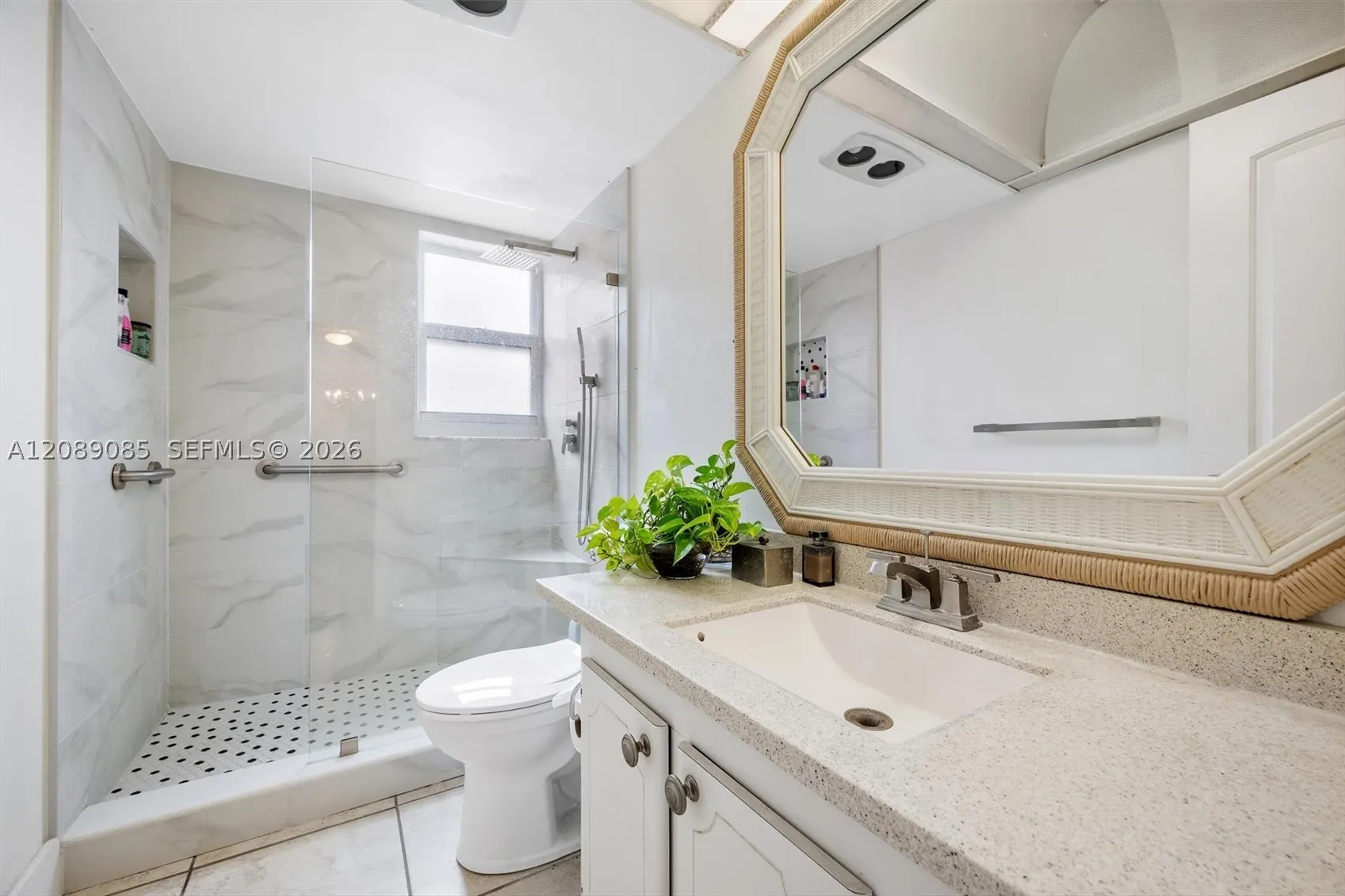 500 NE 12th Ave #601