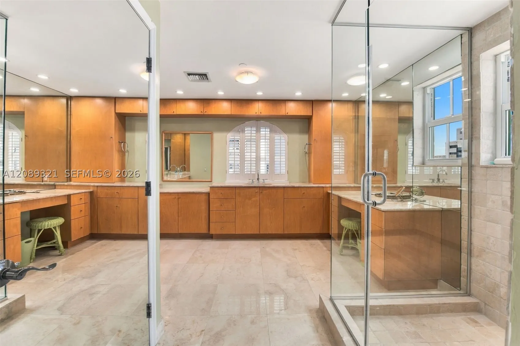 610 Valencia Ave #502