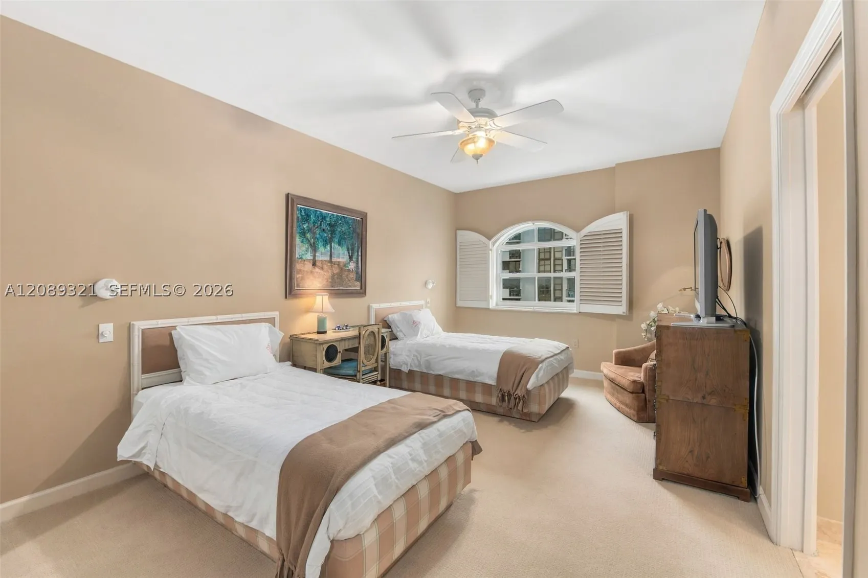 610 Valencia Ave #502