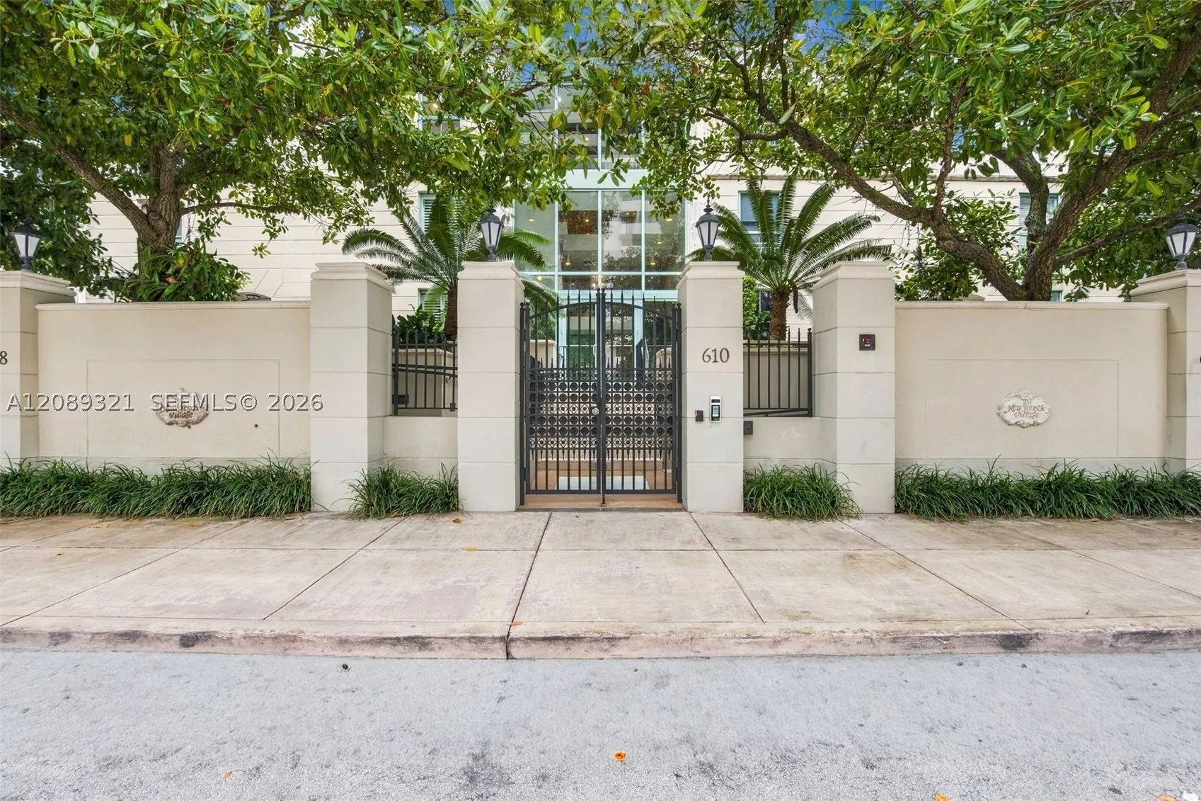 610 Valencia Ave #502