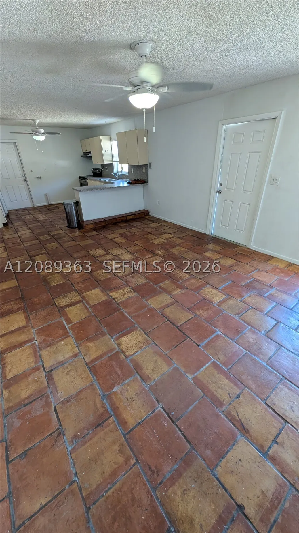 10 Silver Springs Dr