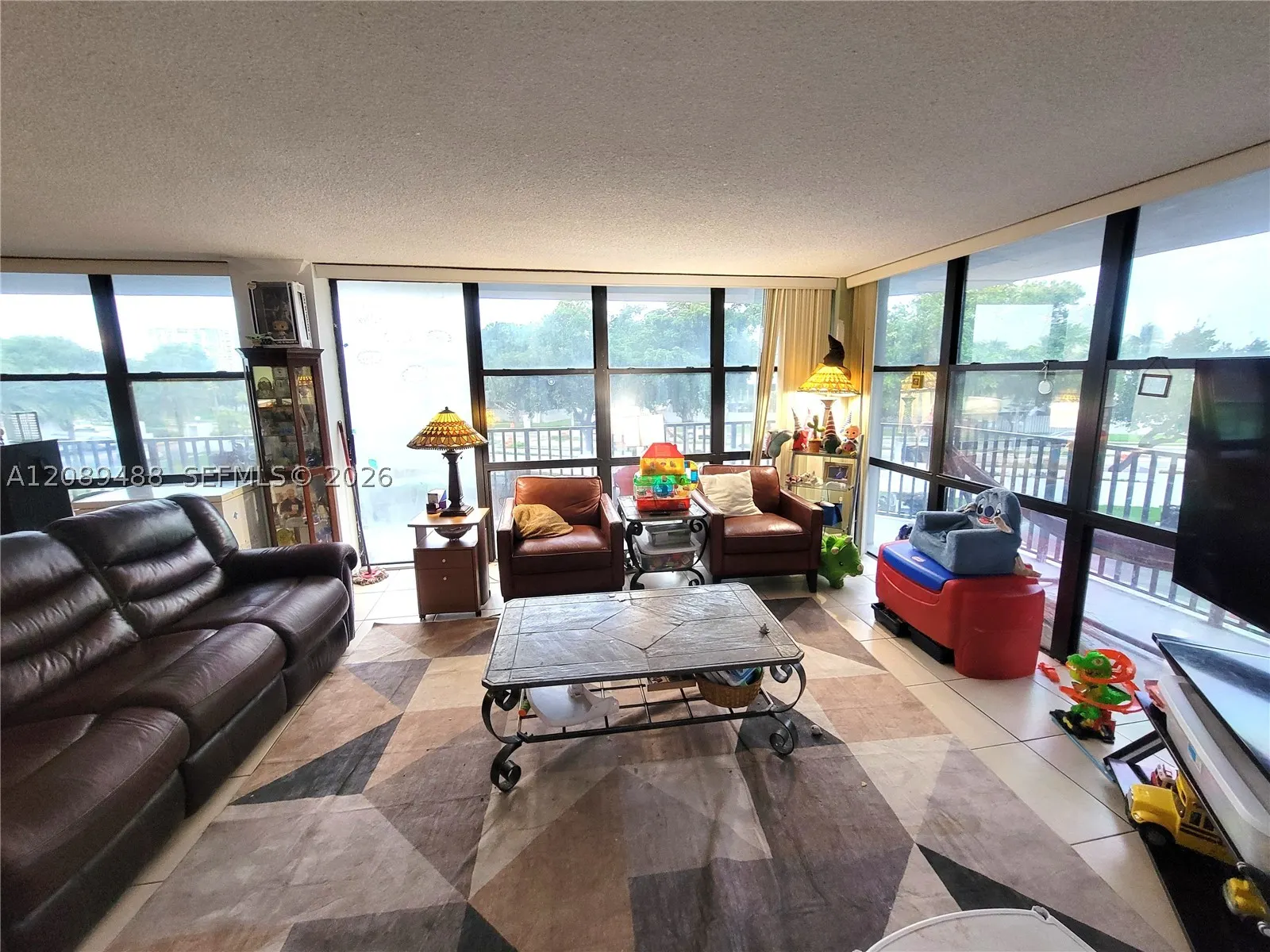 800 Parkview Dr #309
