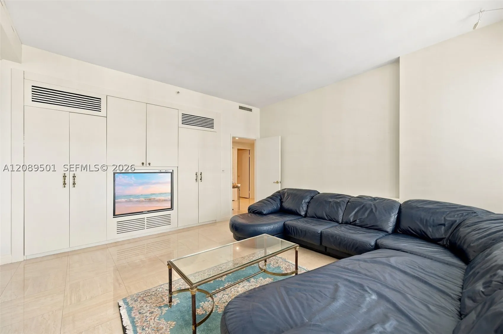 10205 Collins Ave #1704