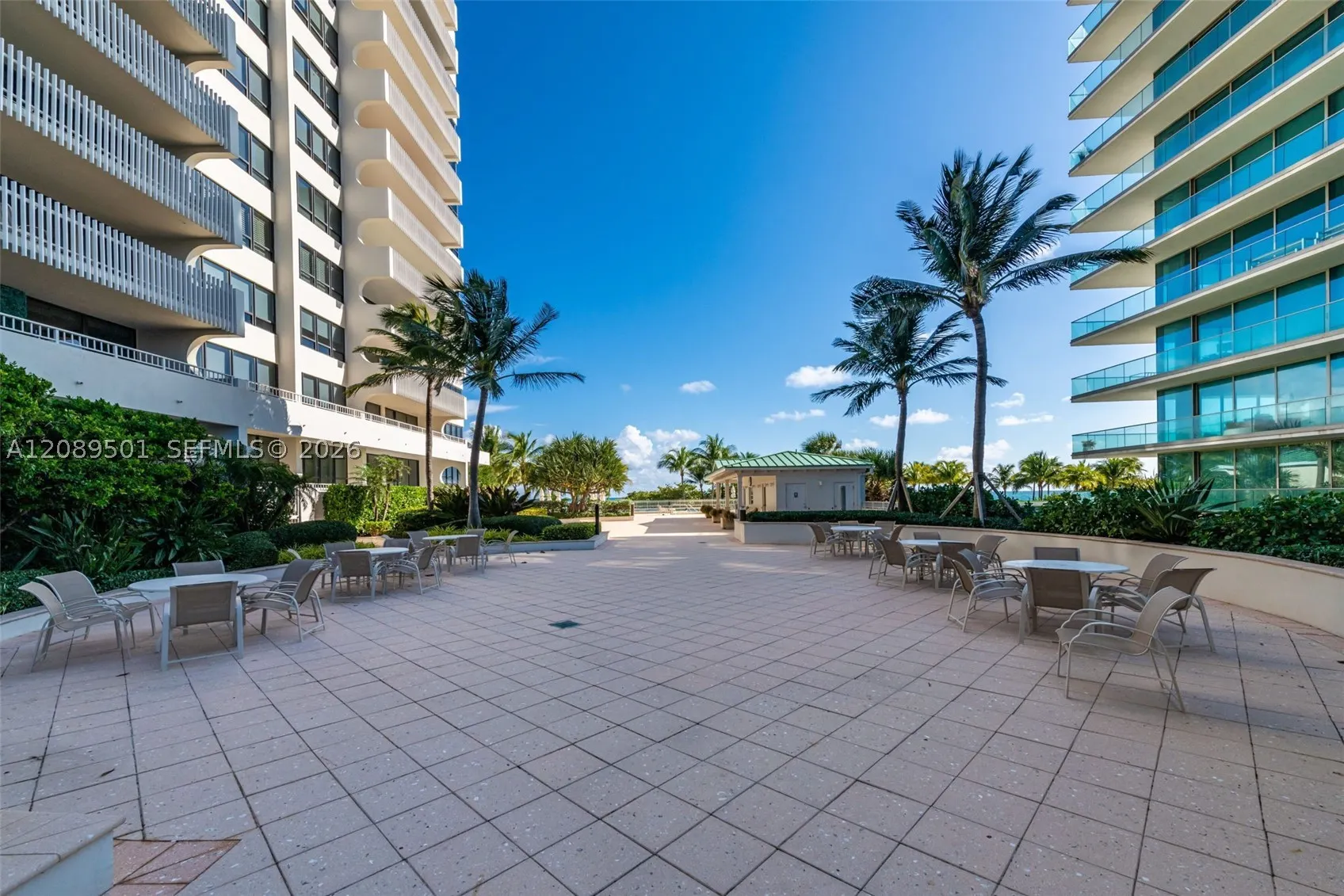 10205 Collins Ave #1704