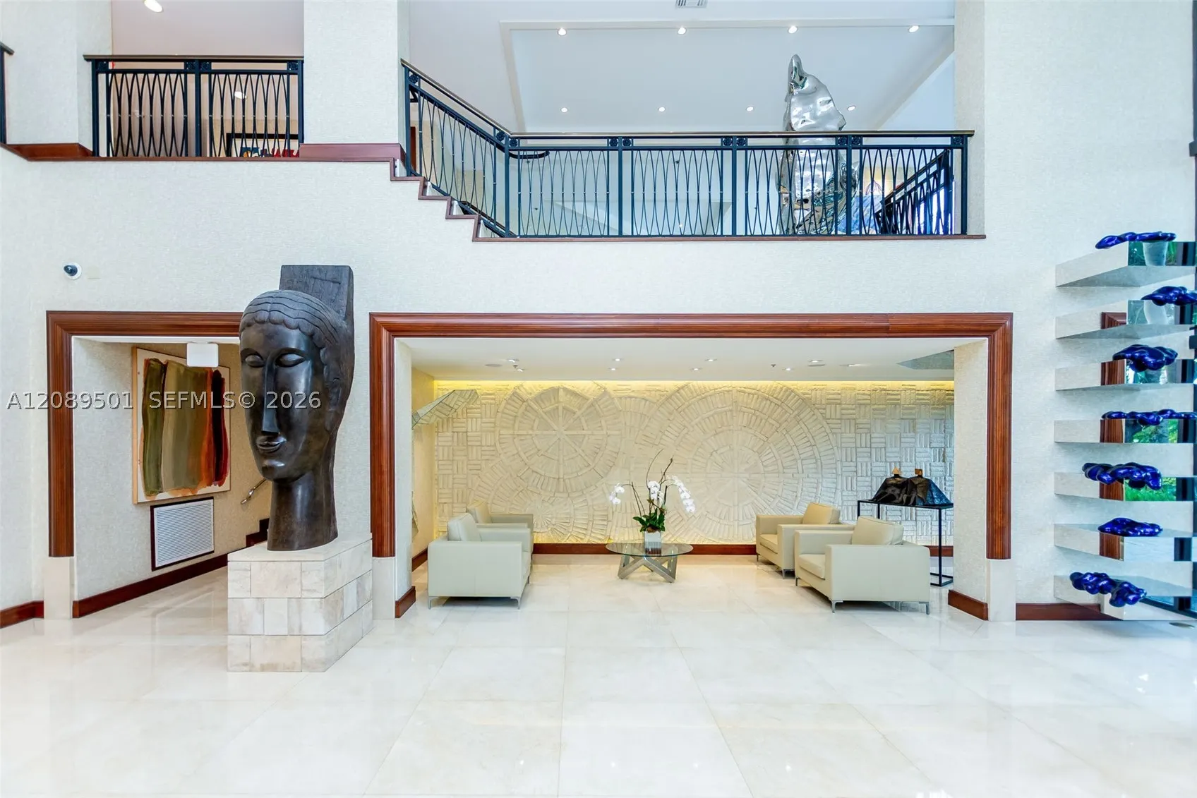 10205 Collins Ave #1704