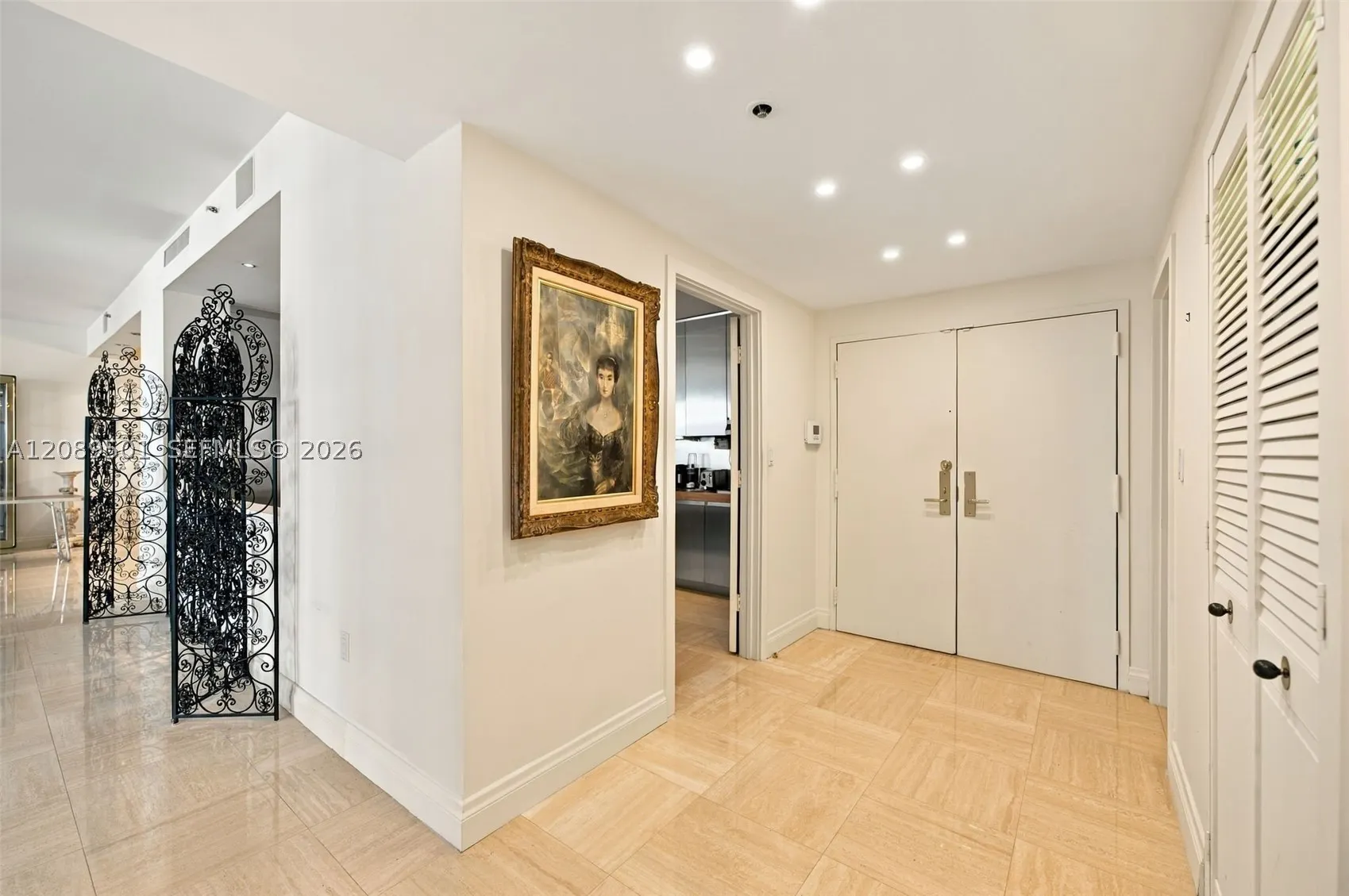 10205 Collins Ave #1704