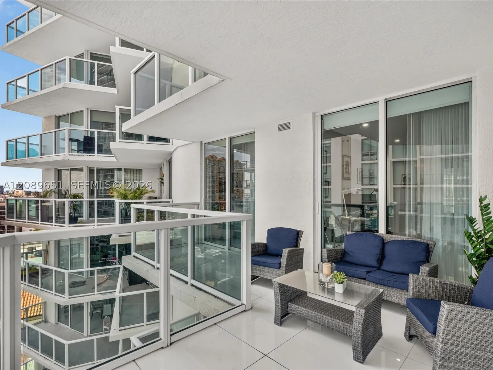 250 Sunny Isles Blvd #3-1004