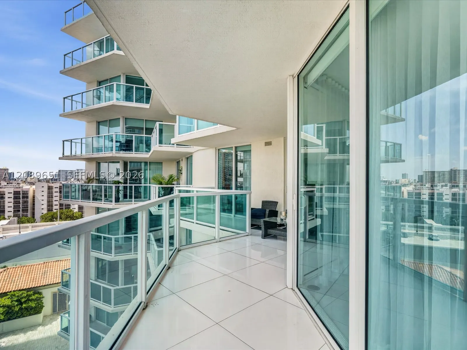 250 Sunny Isles Blvd #3-1004