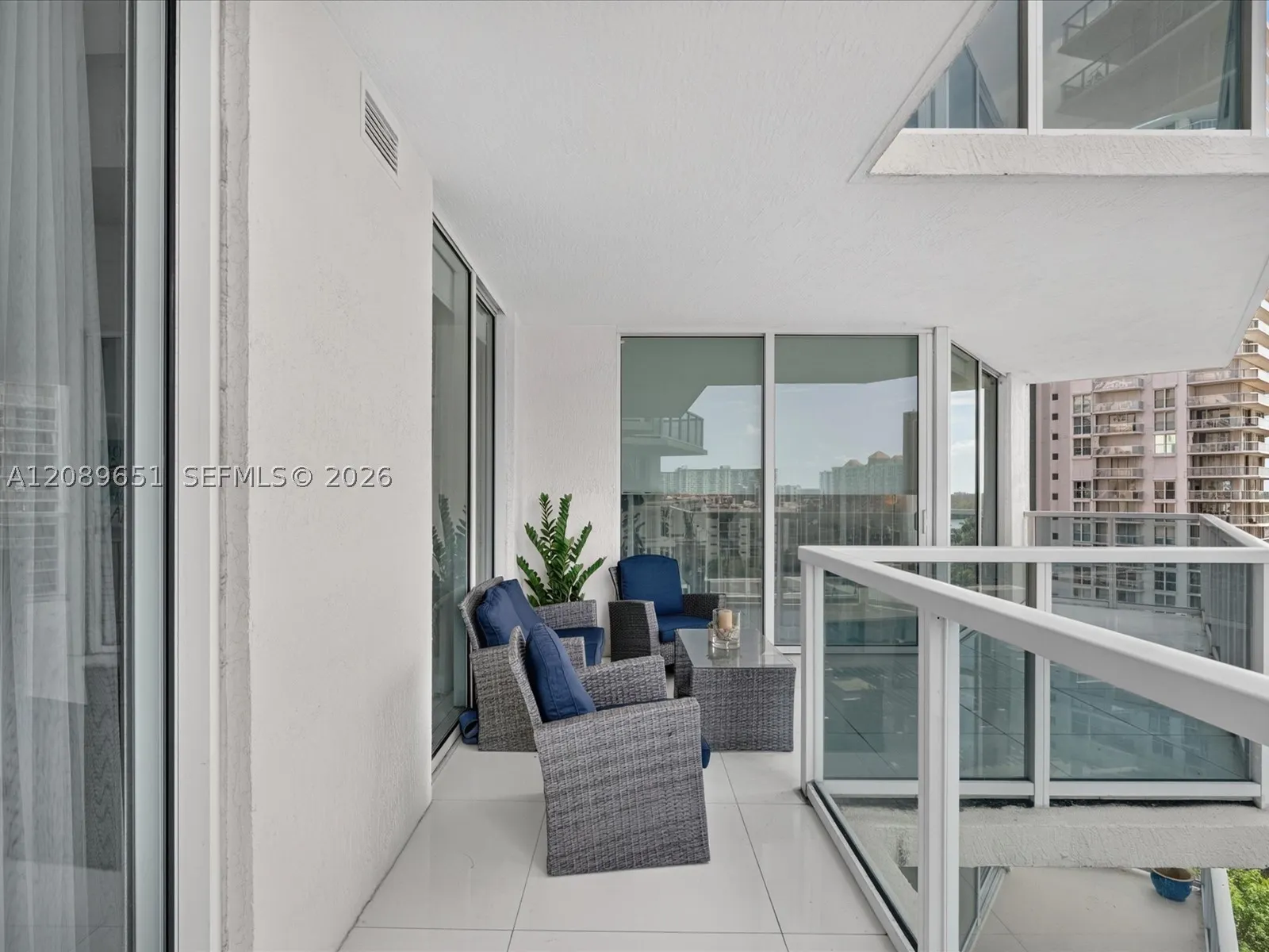 250 Sunny Isles Blvd #3-1004