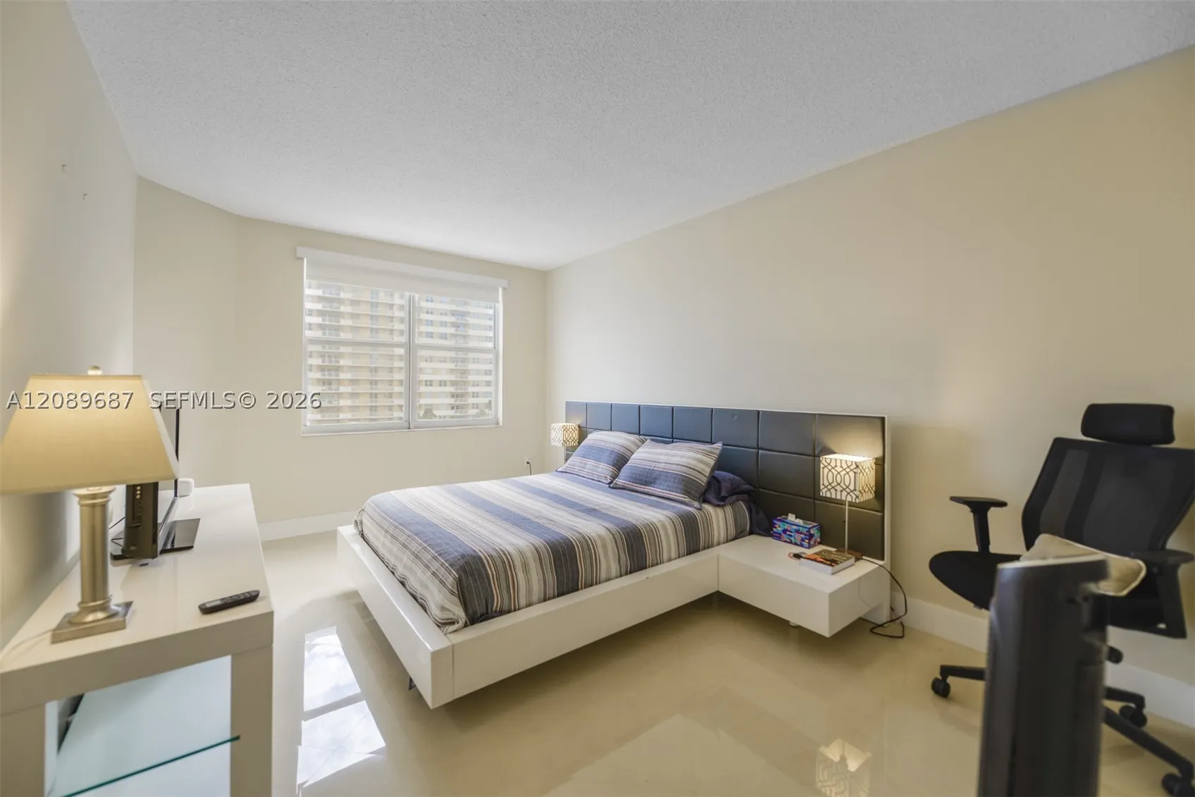 1950 S Ocean Dr #5A