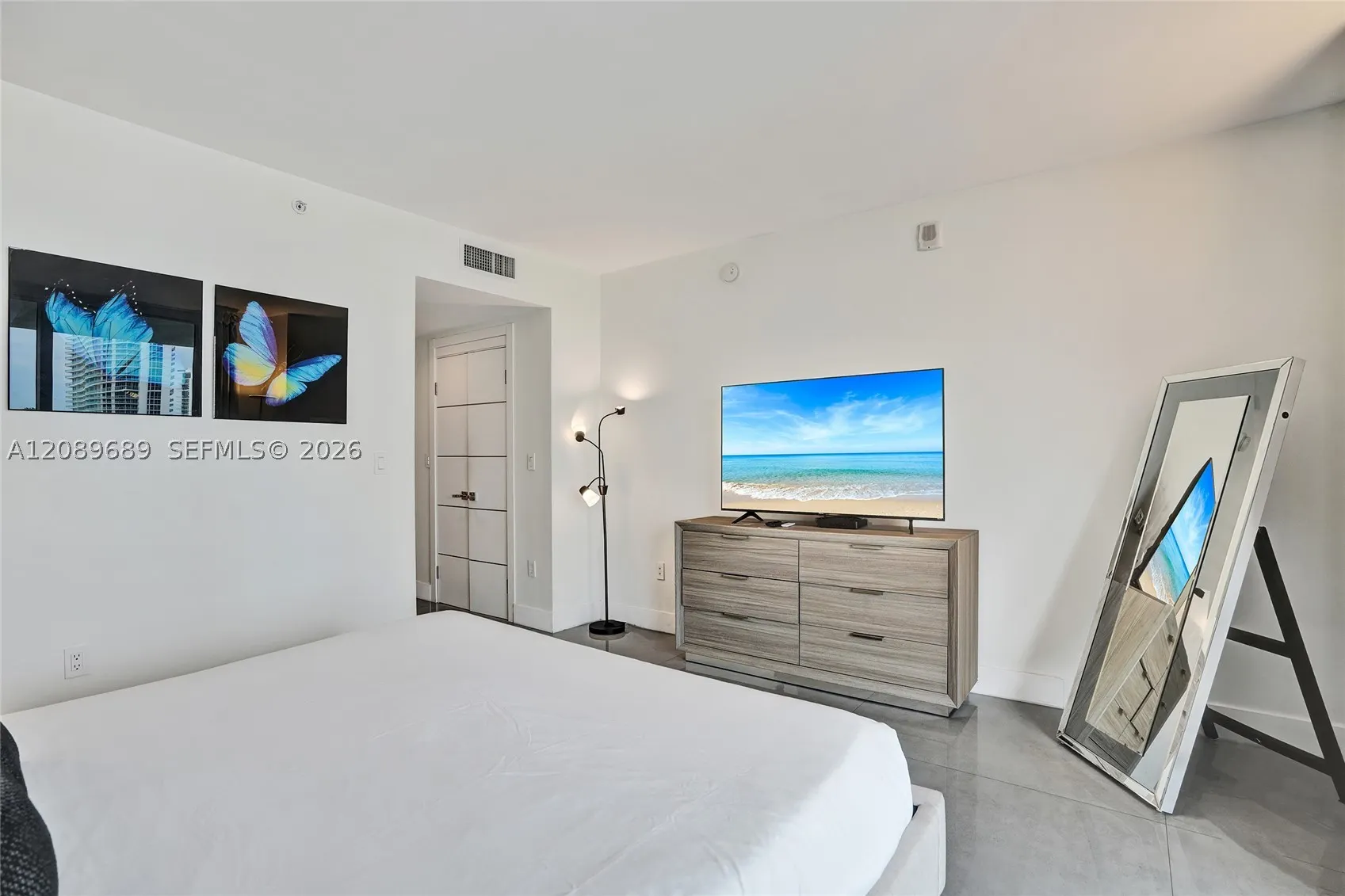 2600 E Hallandale Beach Blvd #T1002