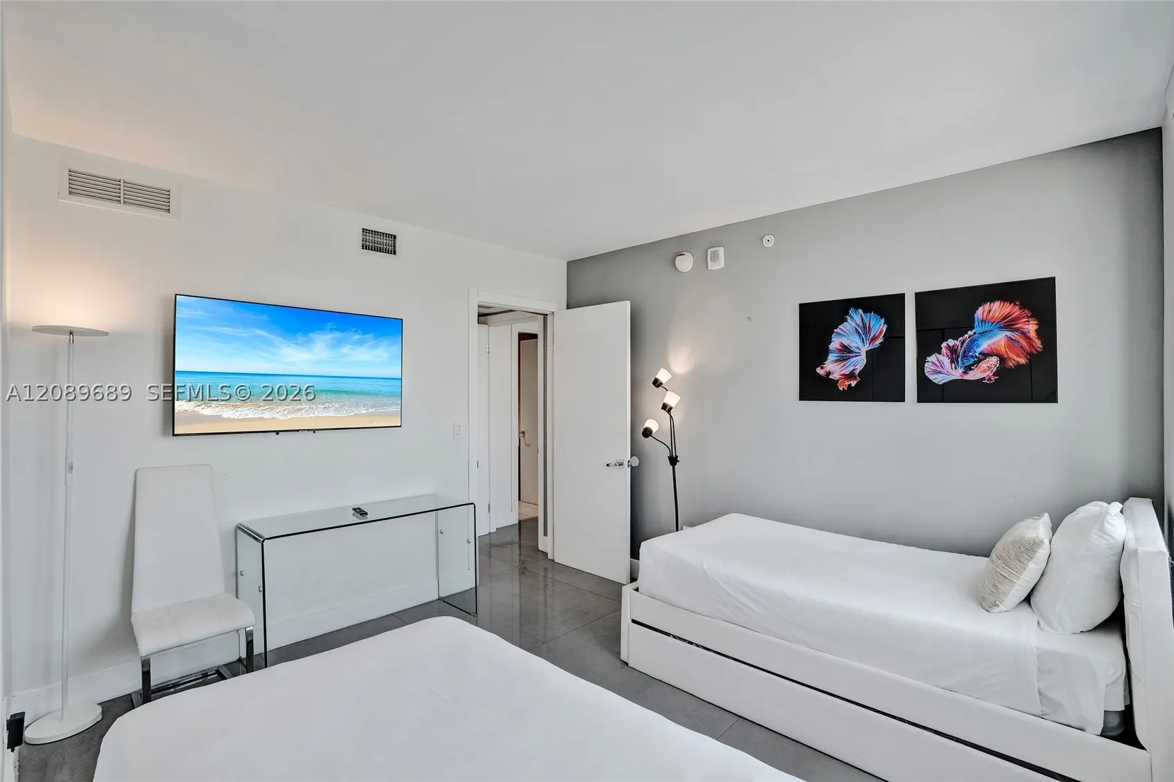 2600 E Hallandale Beach Blvd #T1002