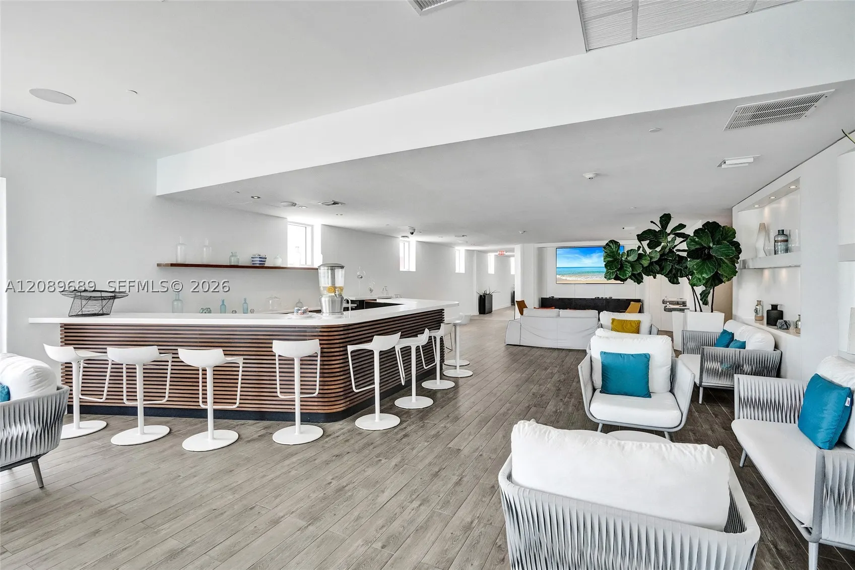 2600 E Hallandale Beach Blvd #T1002
