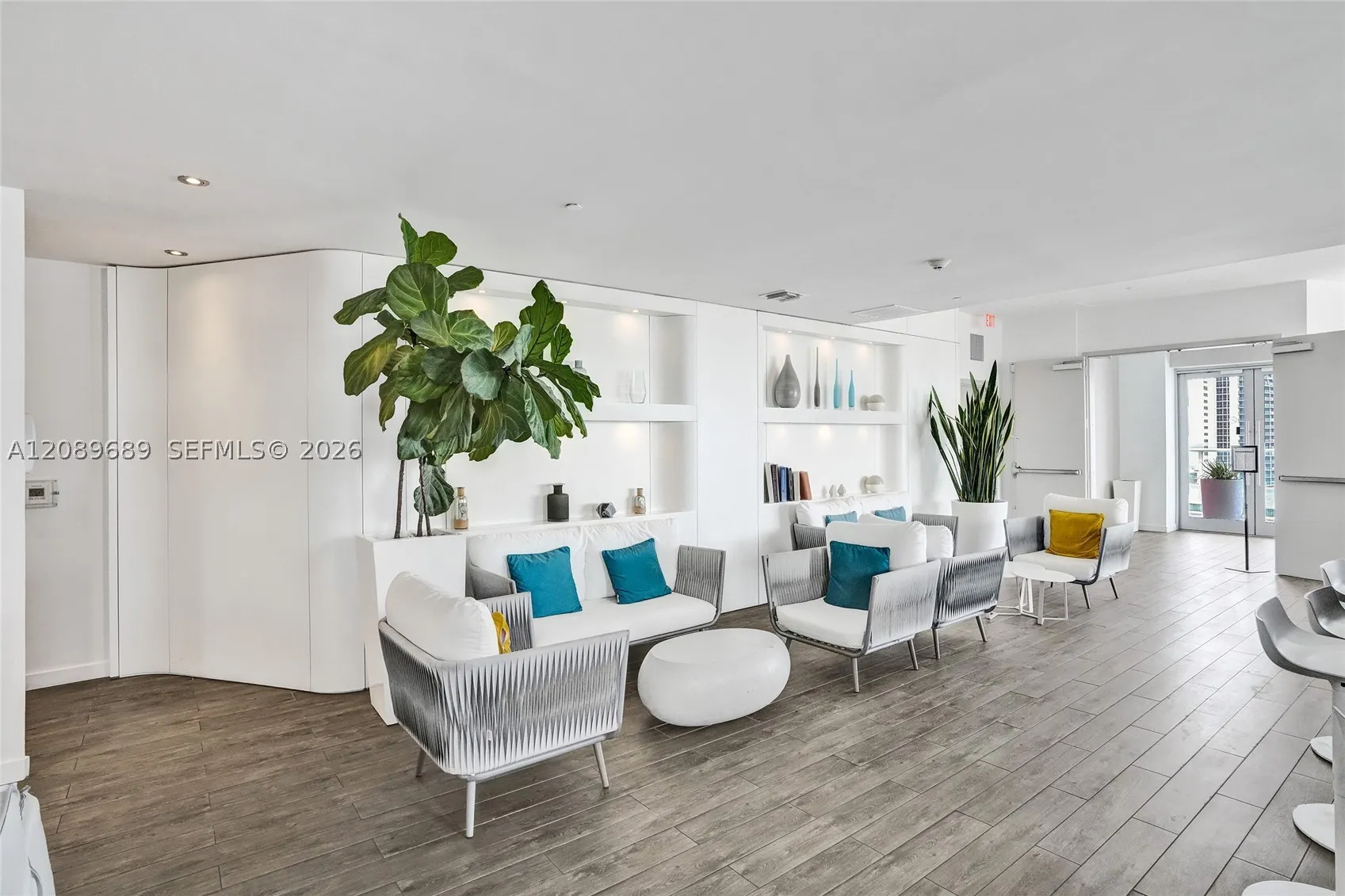 2600 E Hallandale Beach Blvd #T1002