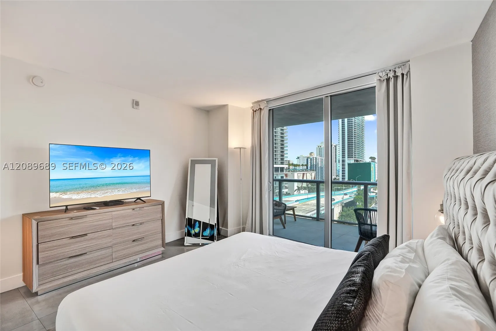 2600 E Hallandale Beach Blvd #T1002