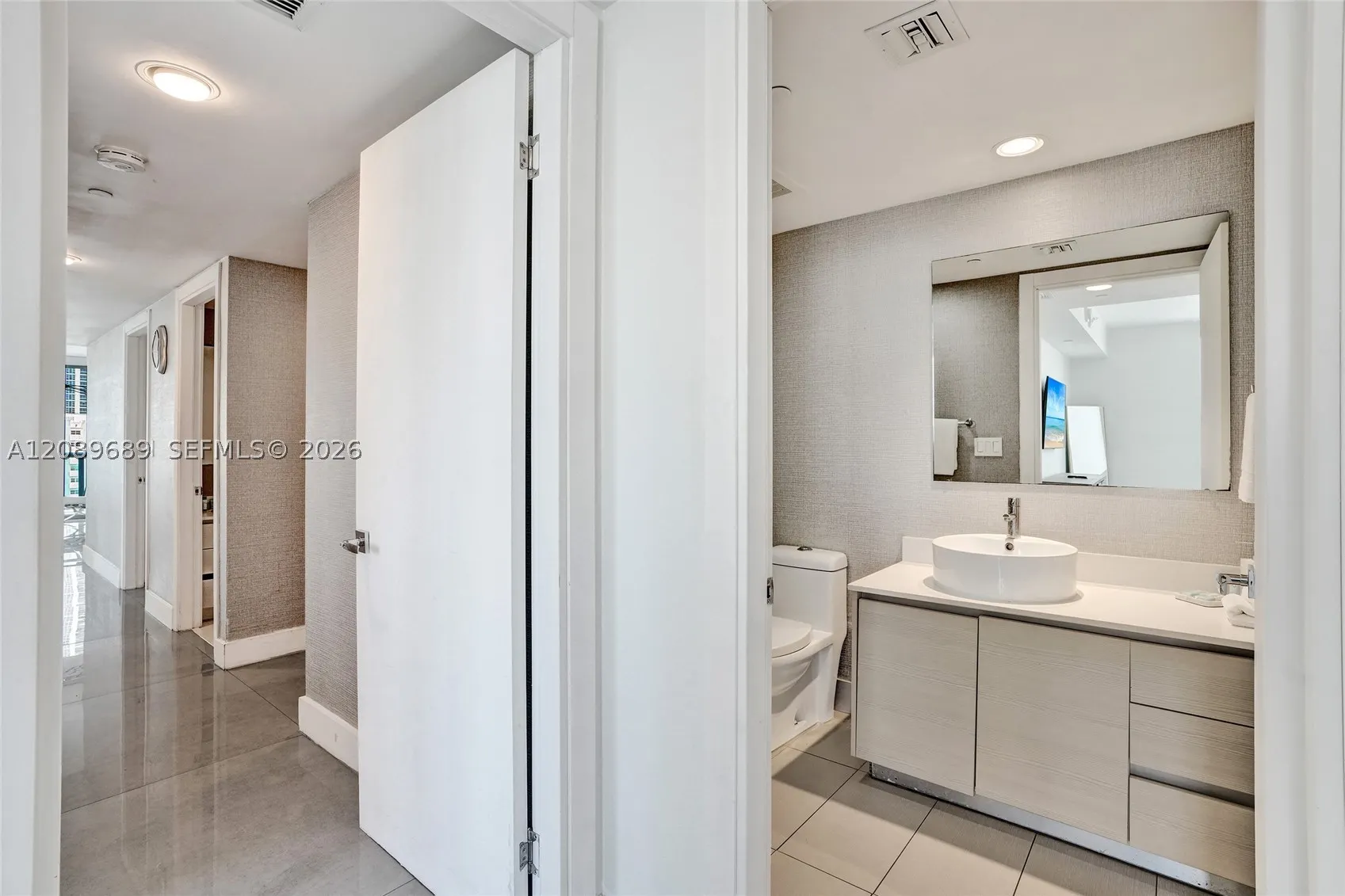 2600 E Hallandale Beach Blvd #T1002
