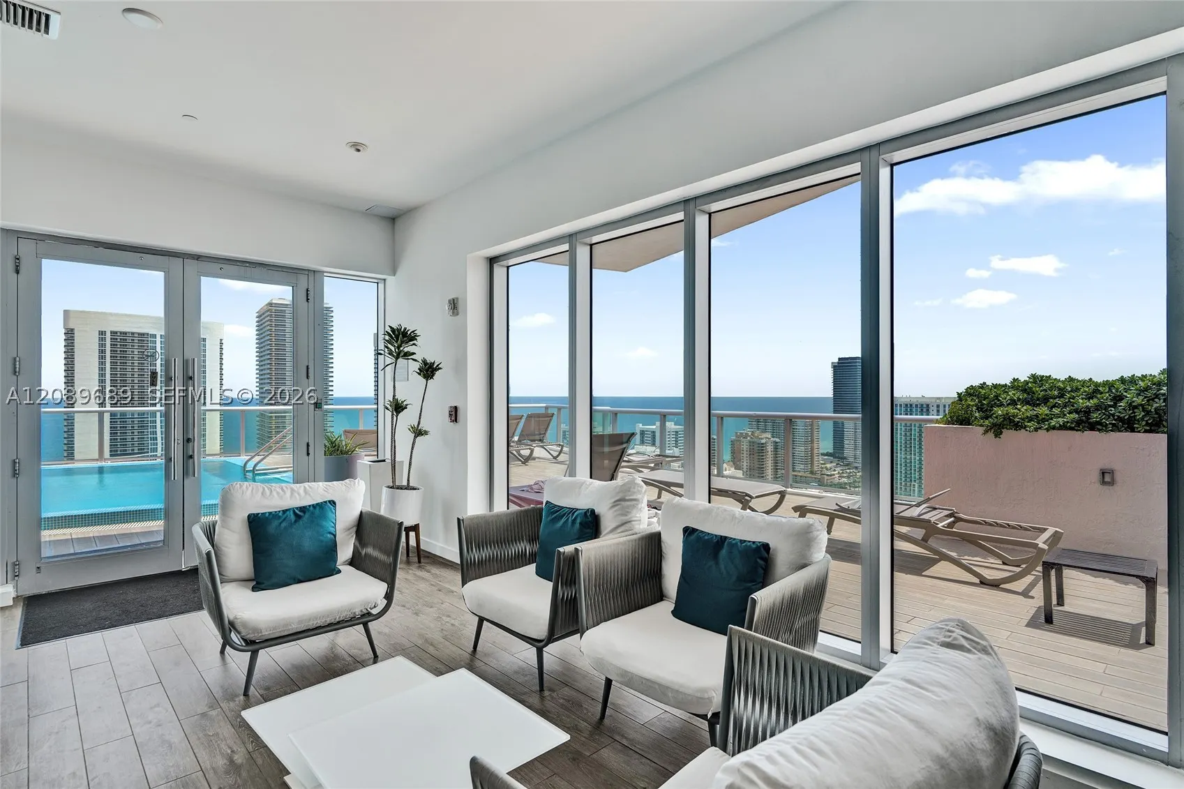 2600 E Hallandale Beach Blvd #T1002