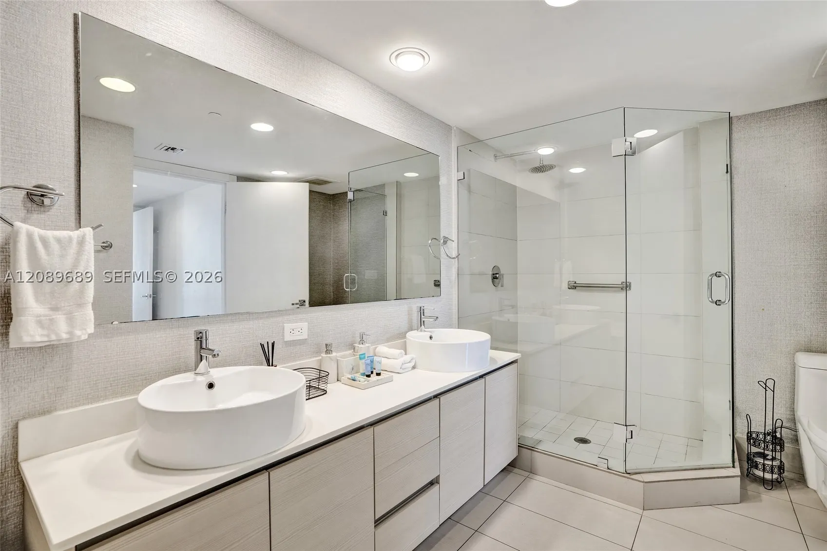2600 E Hallandale Beach Blvd #T1002