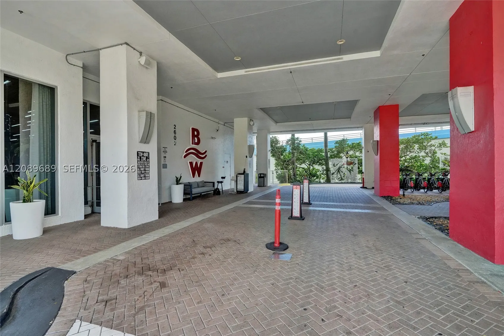 2600 E Hallandale Beach Blvd #T1002