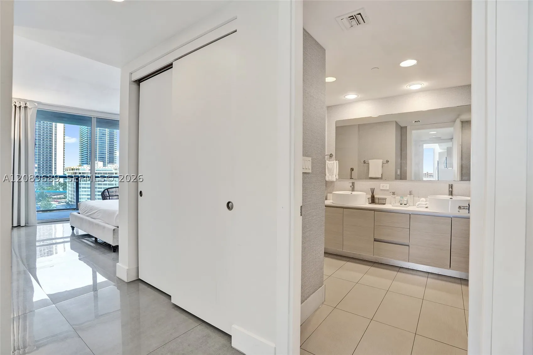 2600 E Hallandale Beach Blvd #T1002