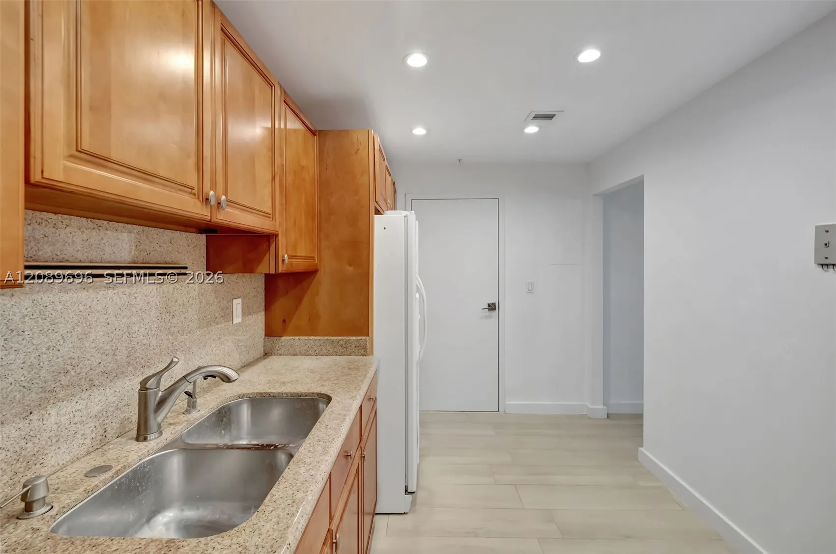 90 Edgewater Dr #327