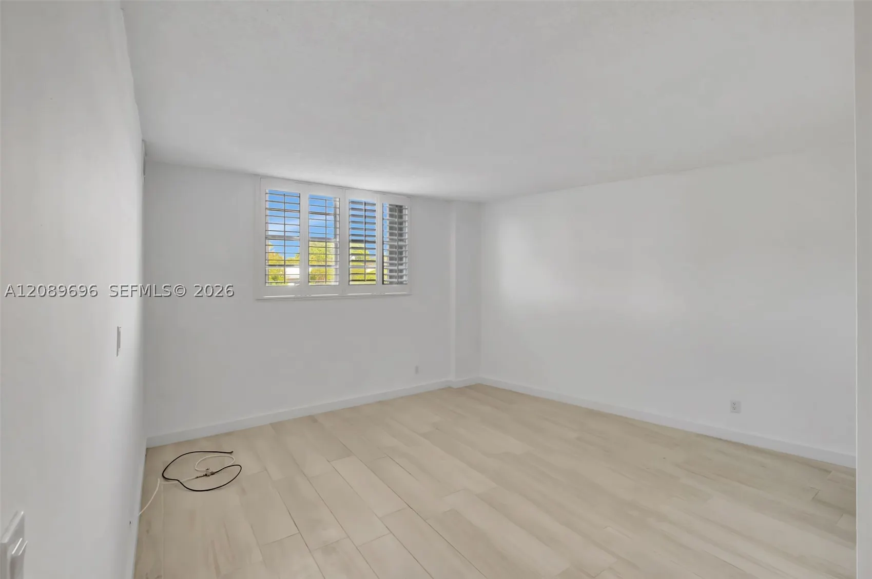 90 Edgewater Dr #327