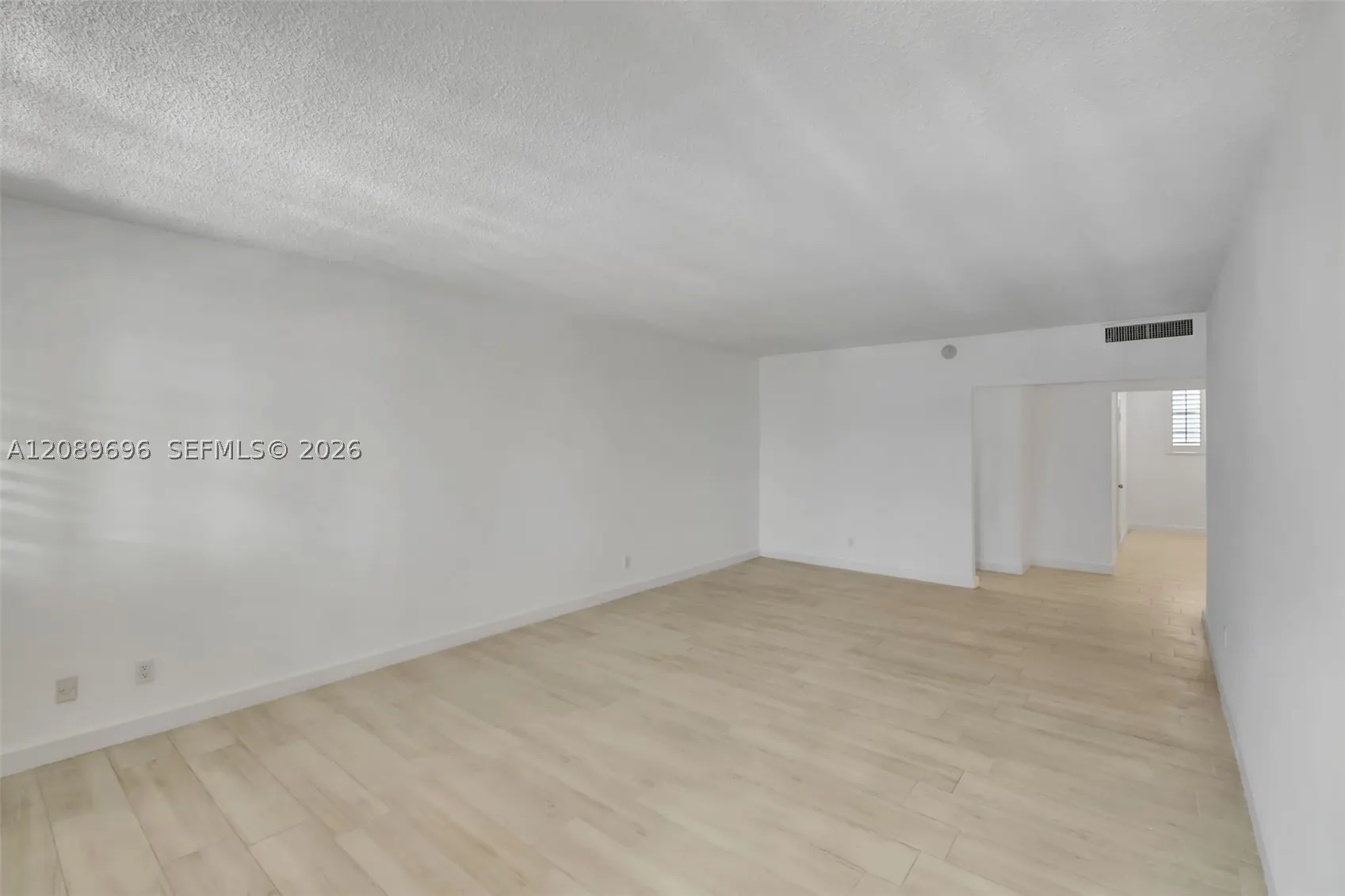 90 Edgewater Dr #327