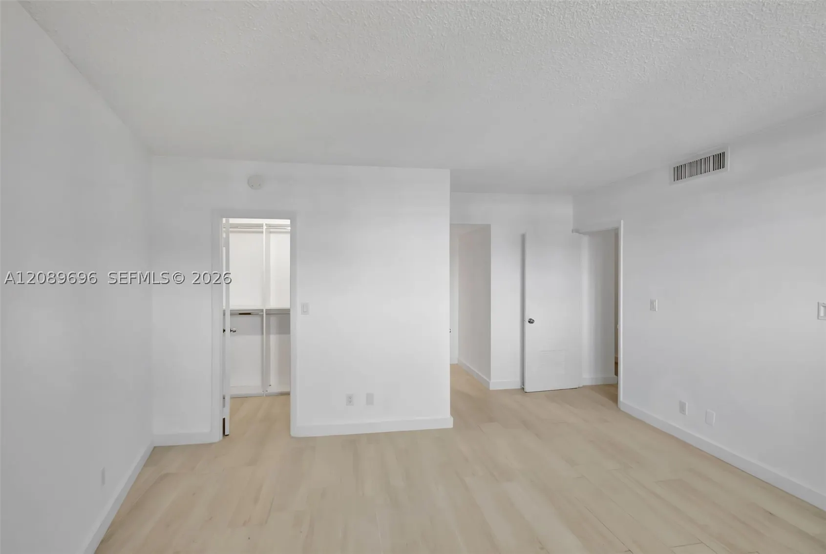 90 Edgewater Dr #327